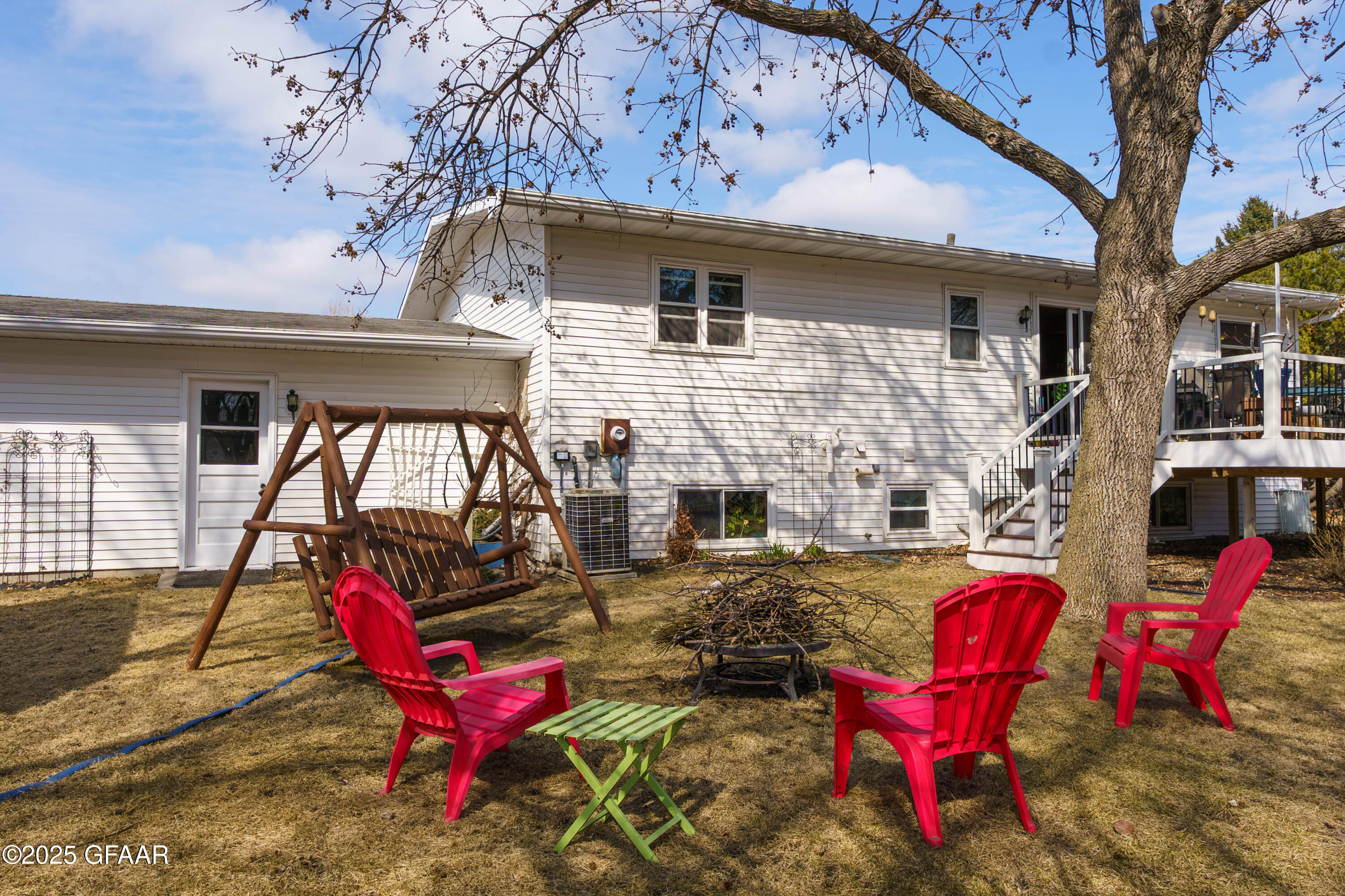 3348 ROYAL Circle