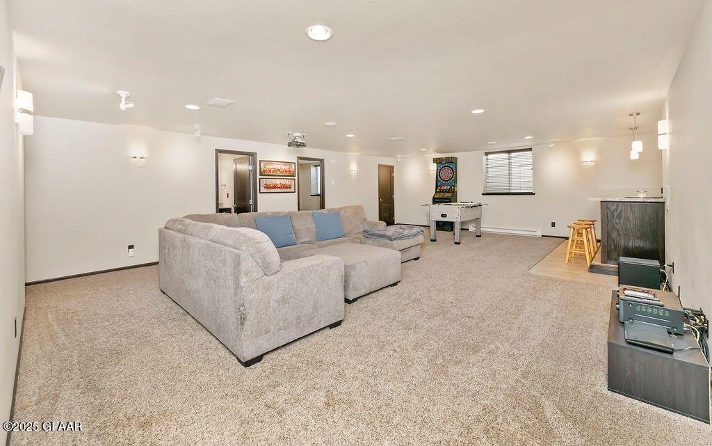 1408 72ND Avenue S