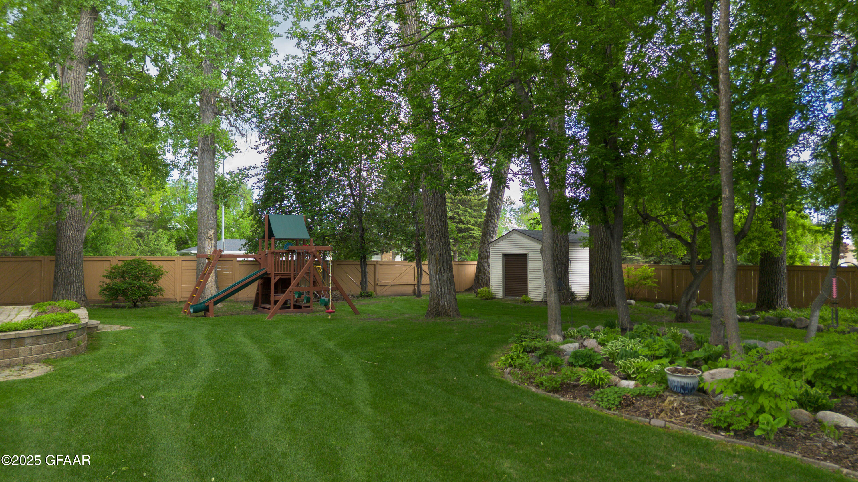 301 WOODLAND Circle
