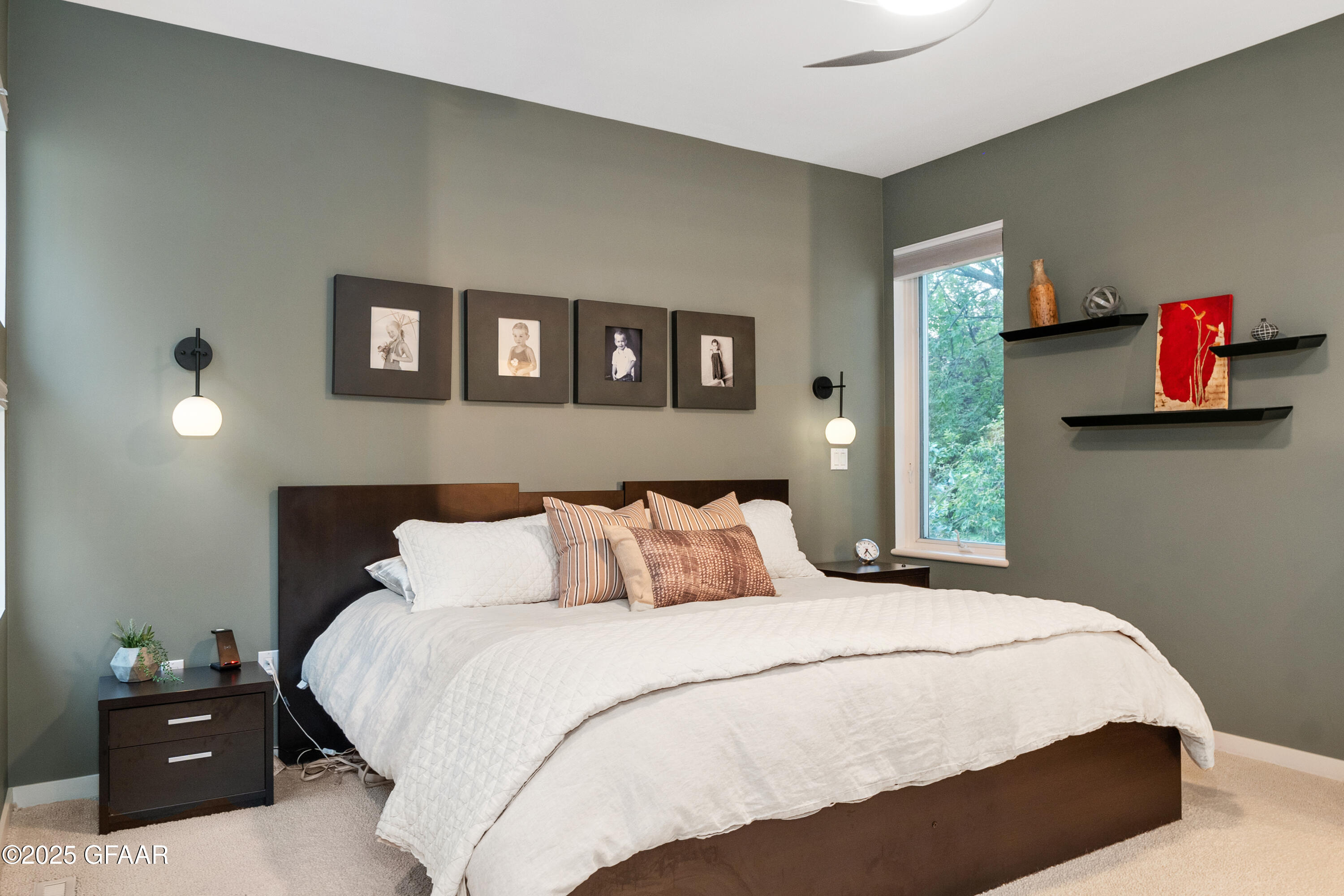 301 WOODLAND Circle