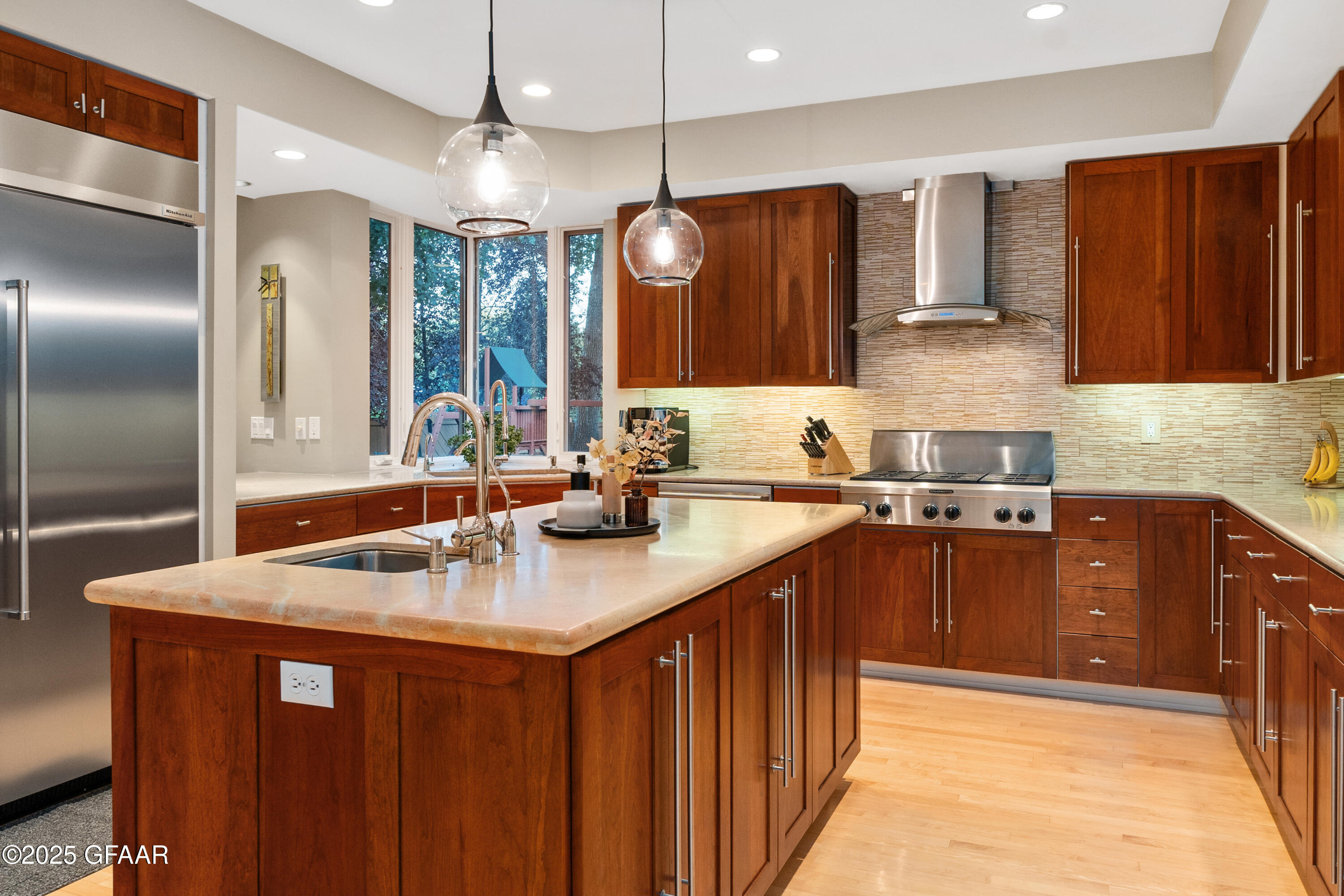 301 WOODLAND Circle