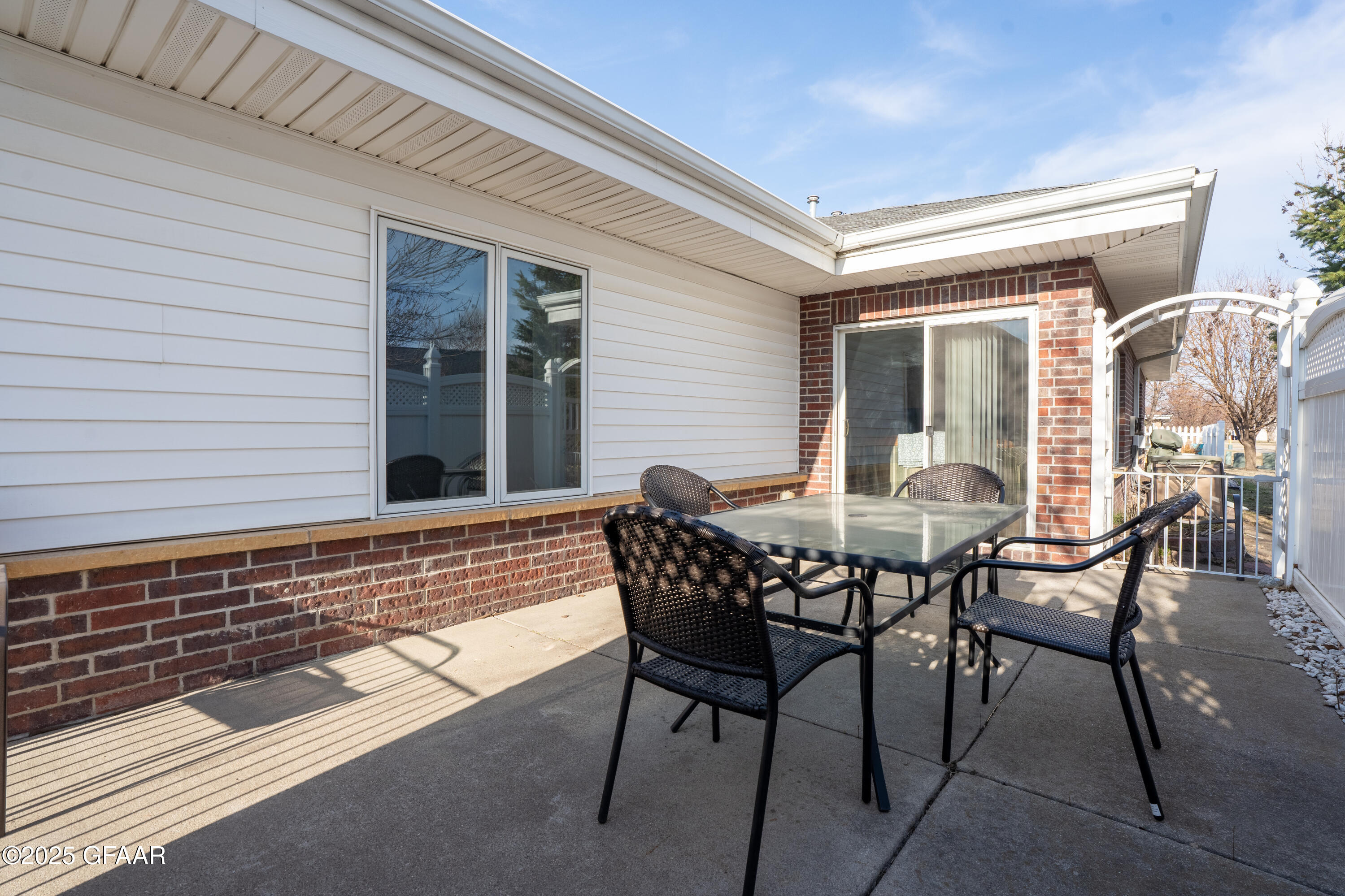 4167 LARK Circle