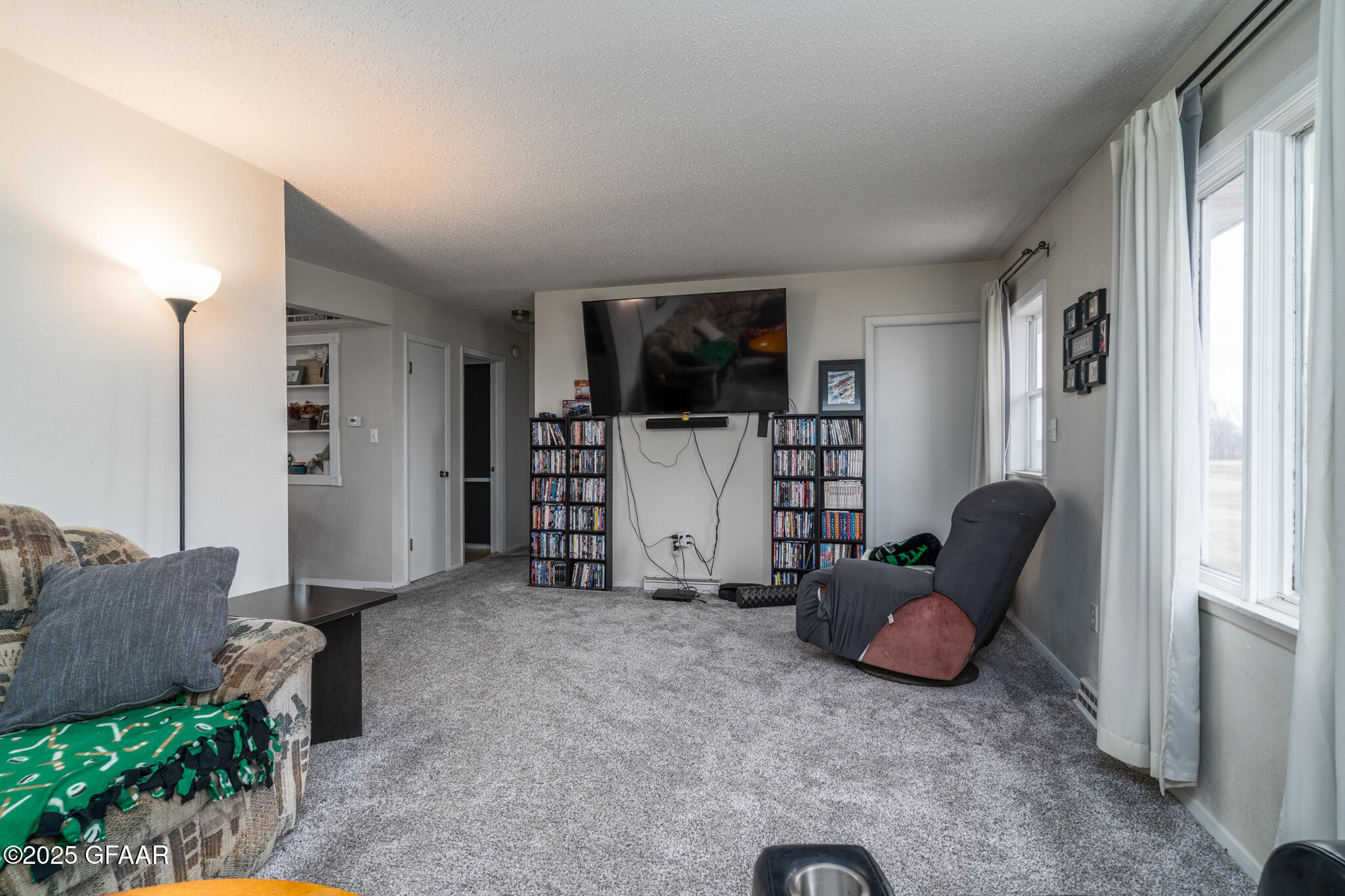 2110 CLEMETSON Street NE