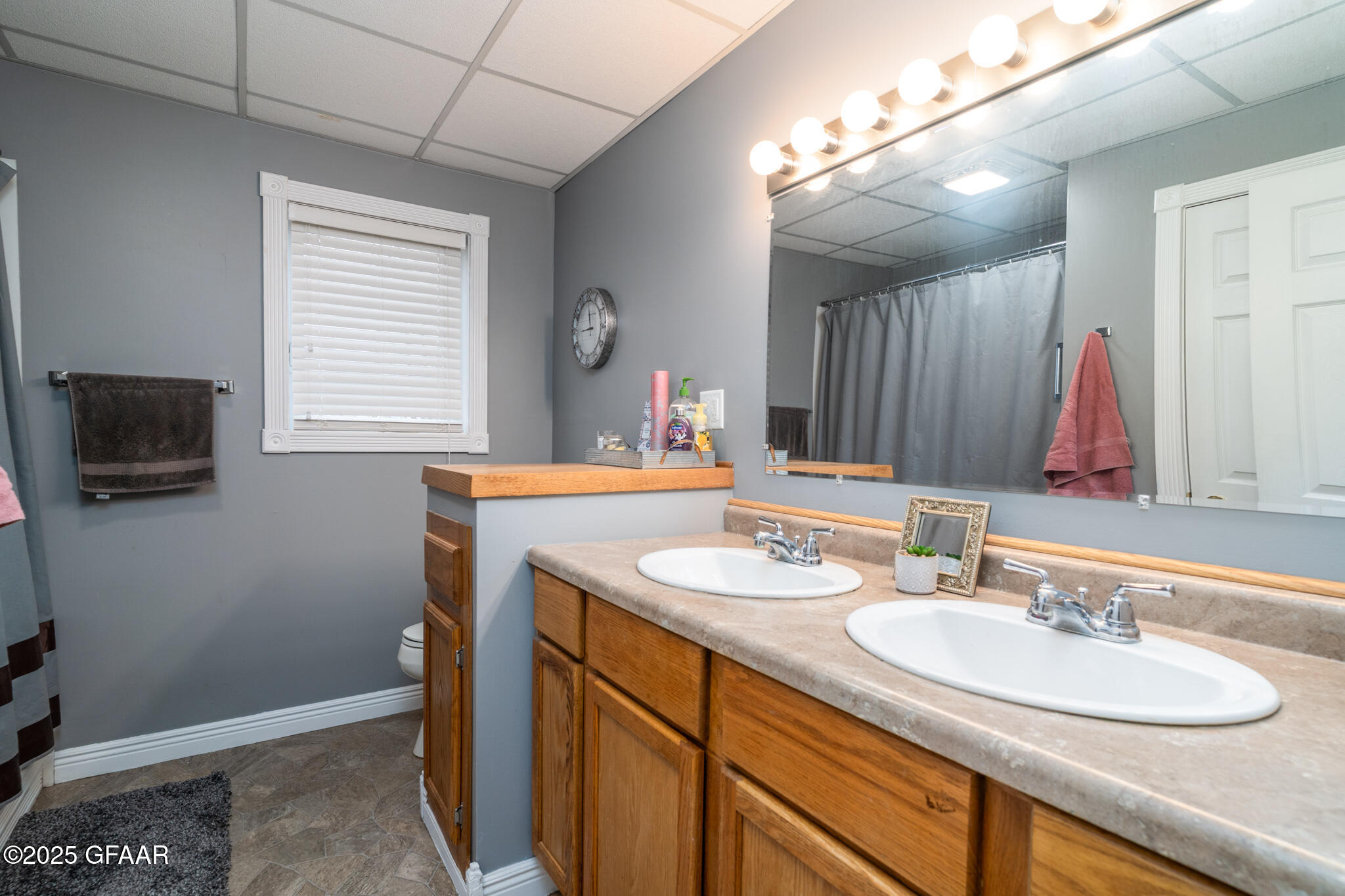 2110 CLEMETSON Street NE