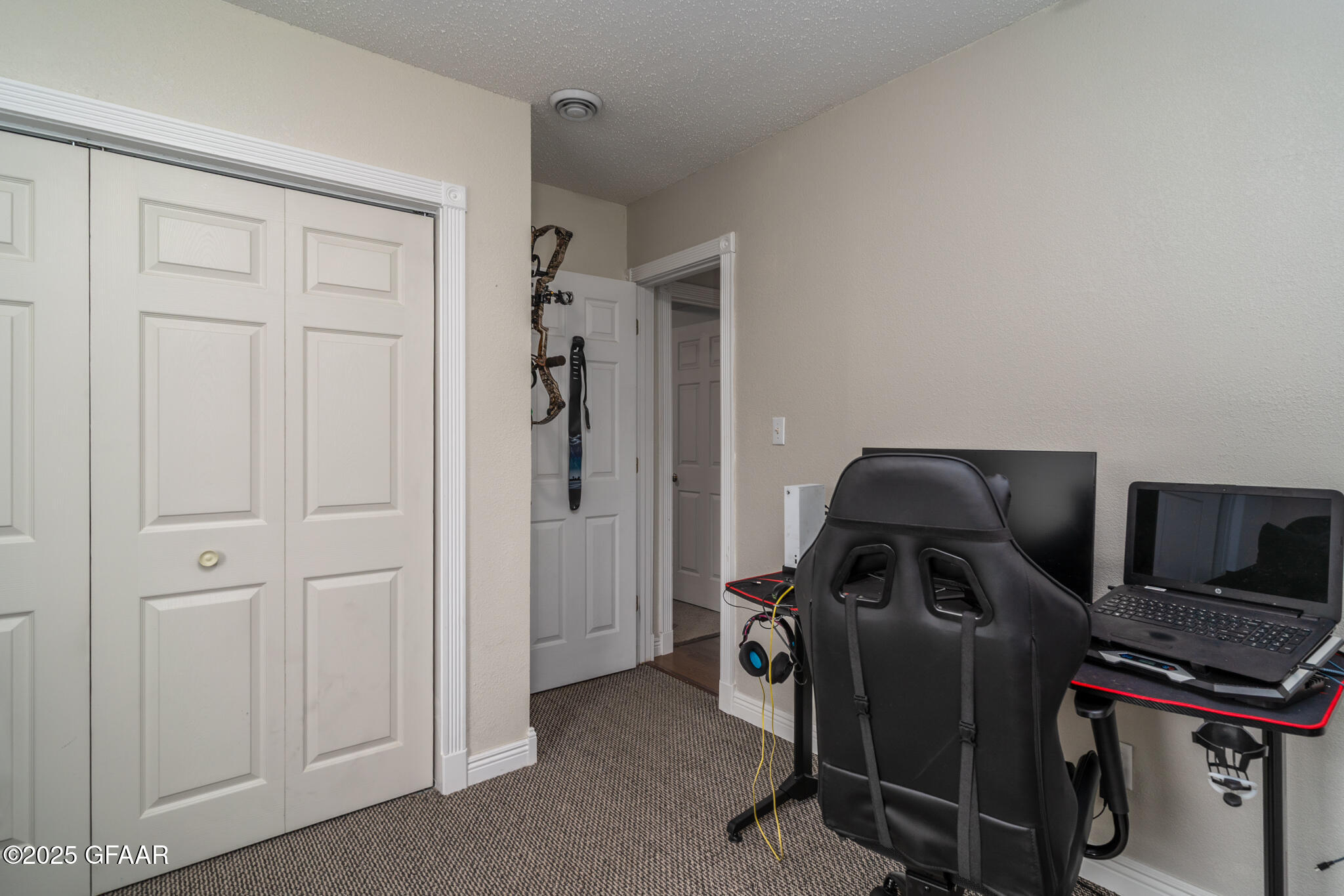 2110 CLEMETSON Street NE