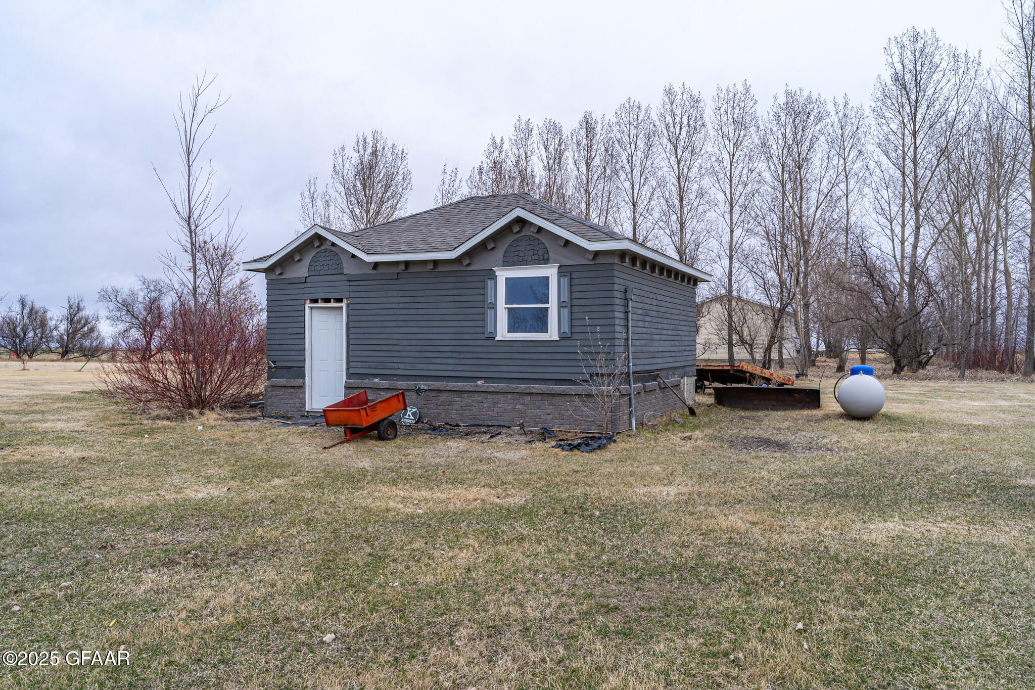 2110 CLEMETSON Street NE