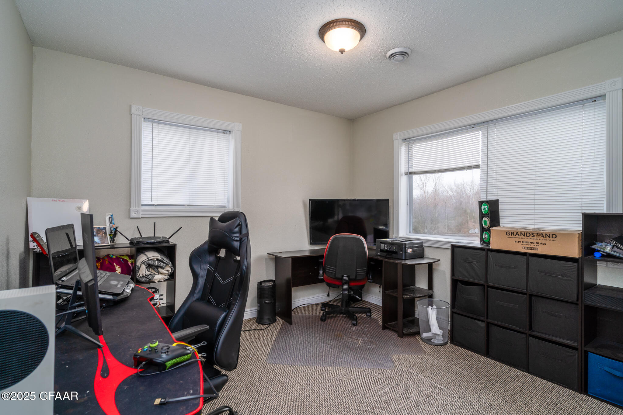 2110 CLEMETSON Street NE