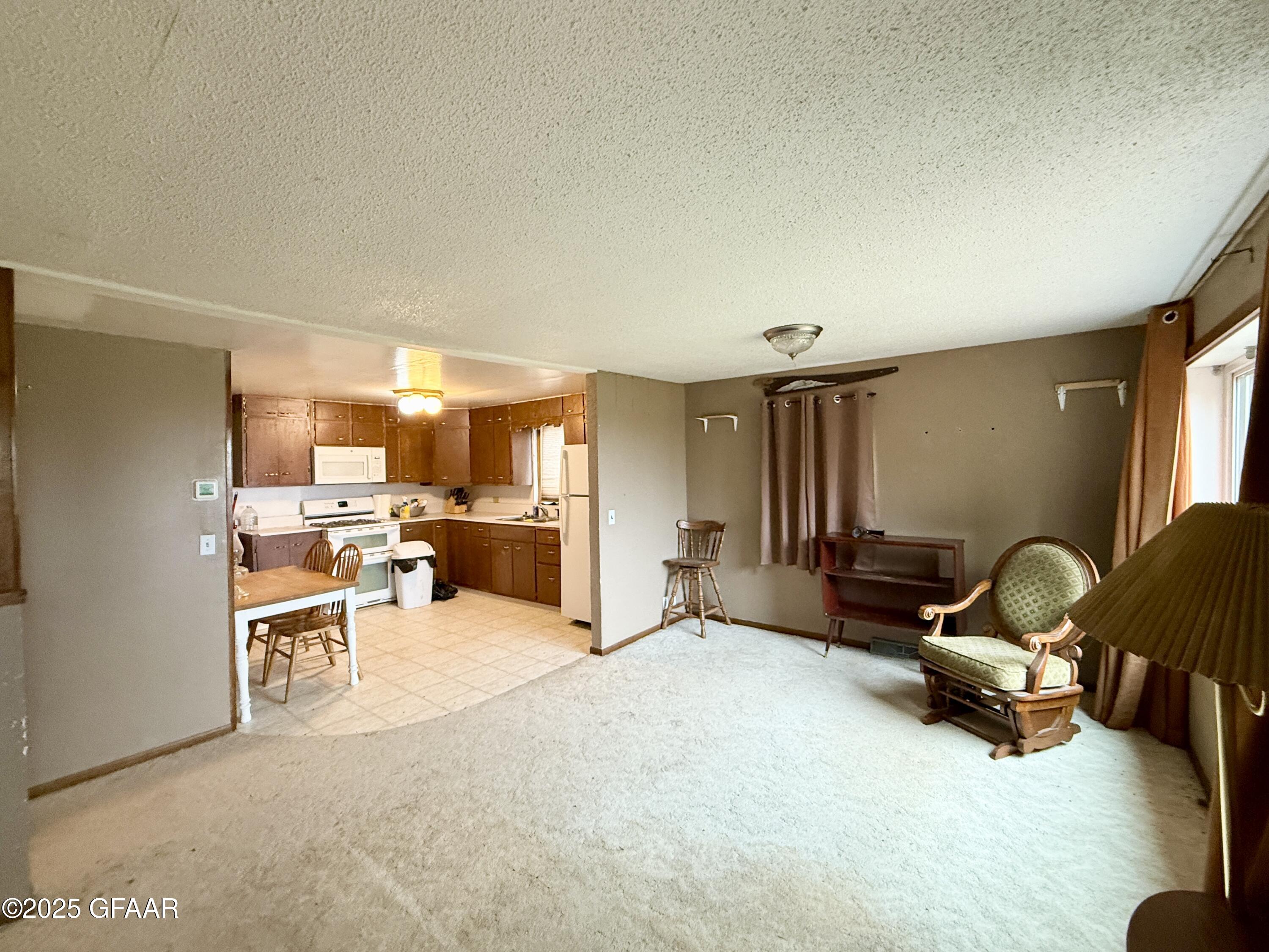 11651 79TH Street NE