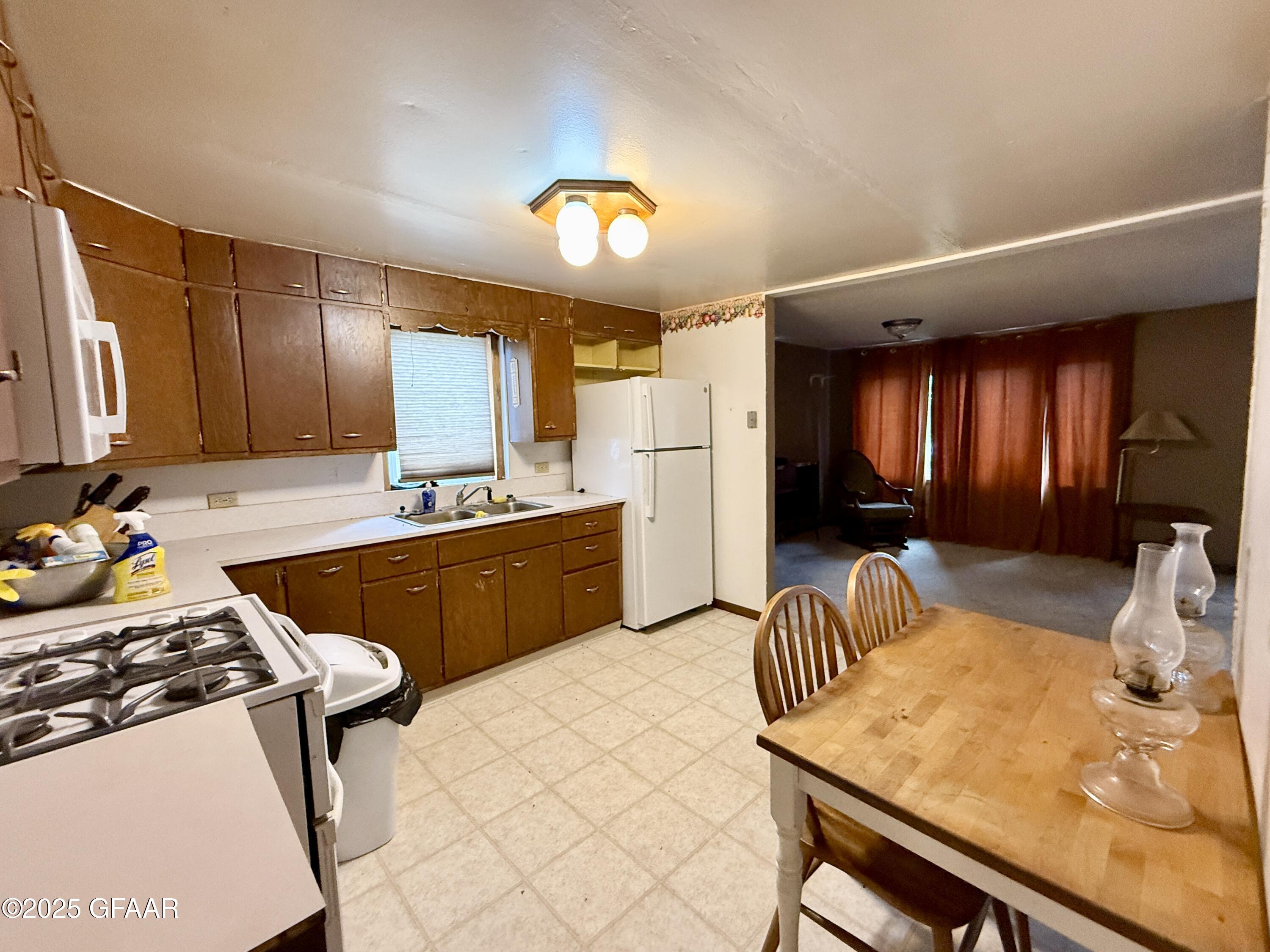 11651 79TH Street NE