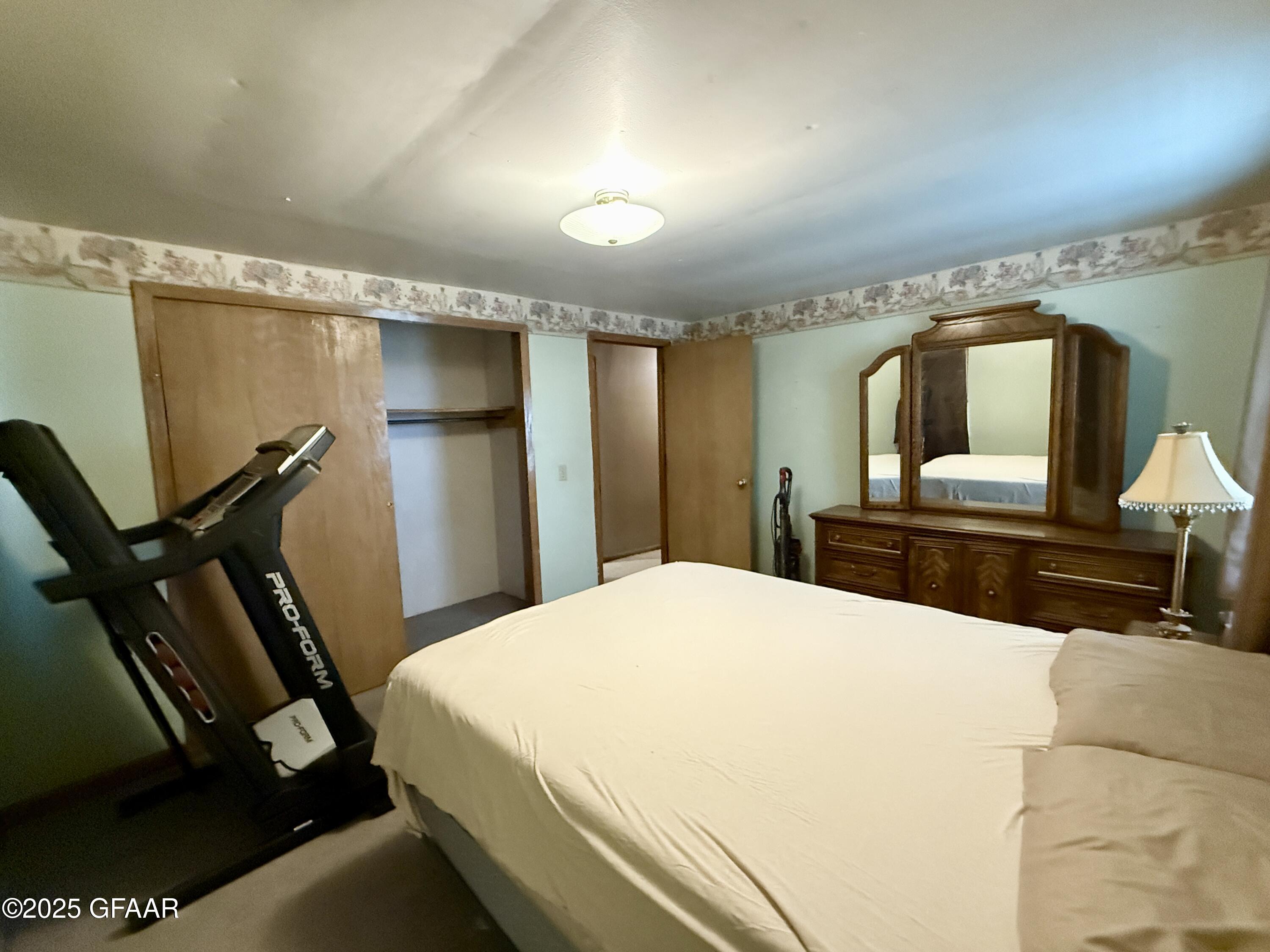 11651 79TH Street NE