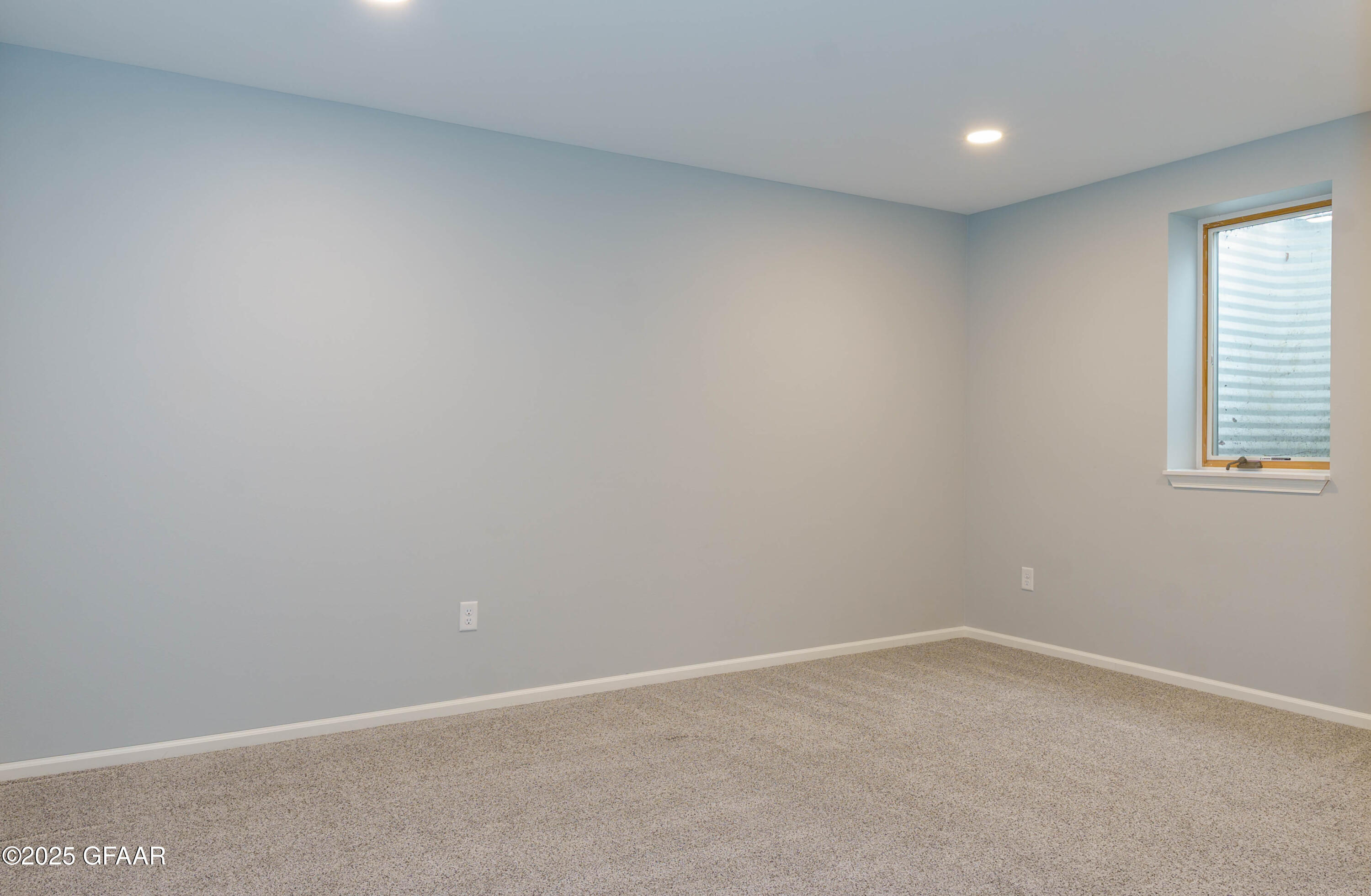 2585 AUGUSTA Drive