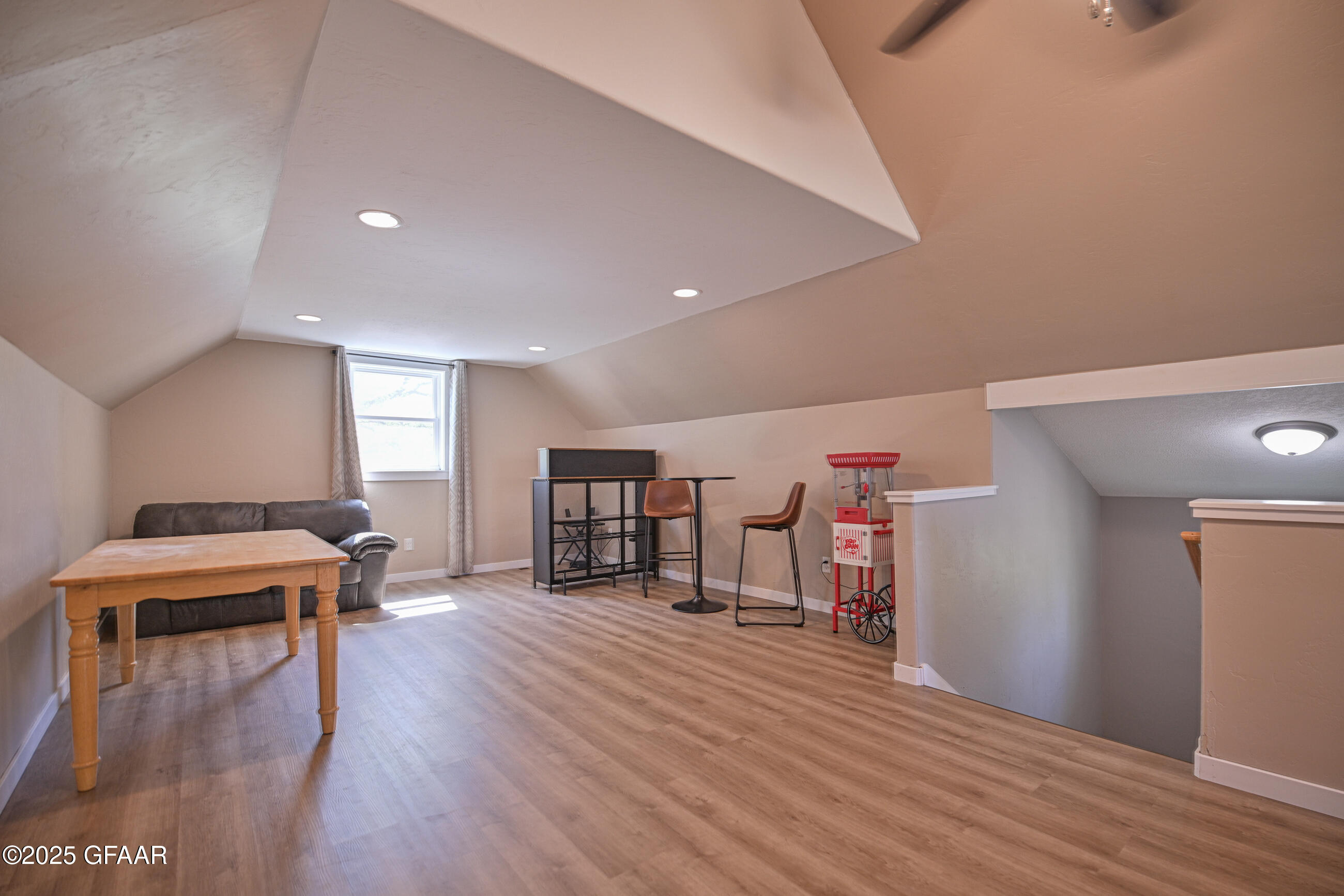 514 5TH Street S