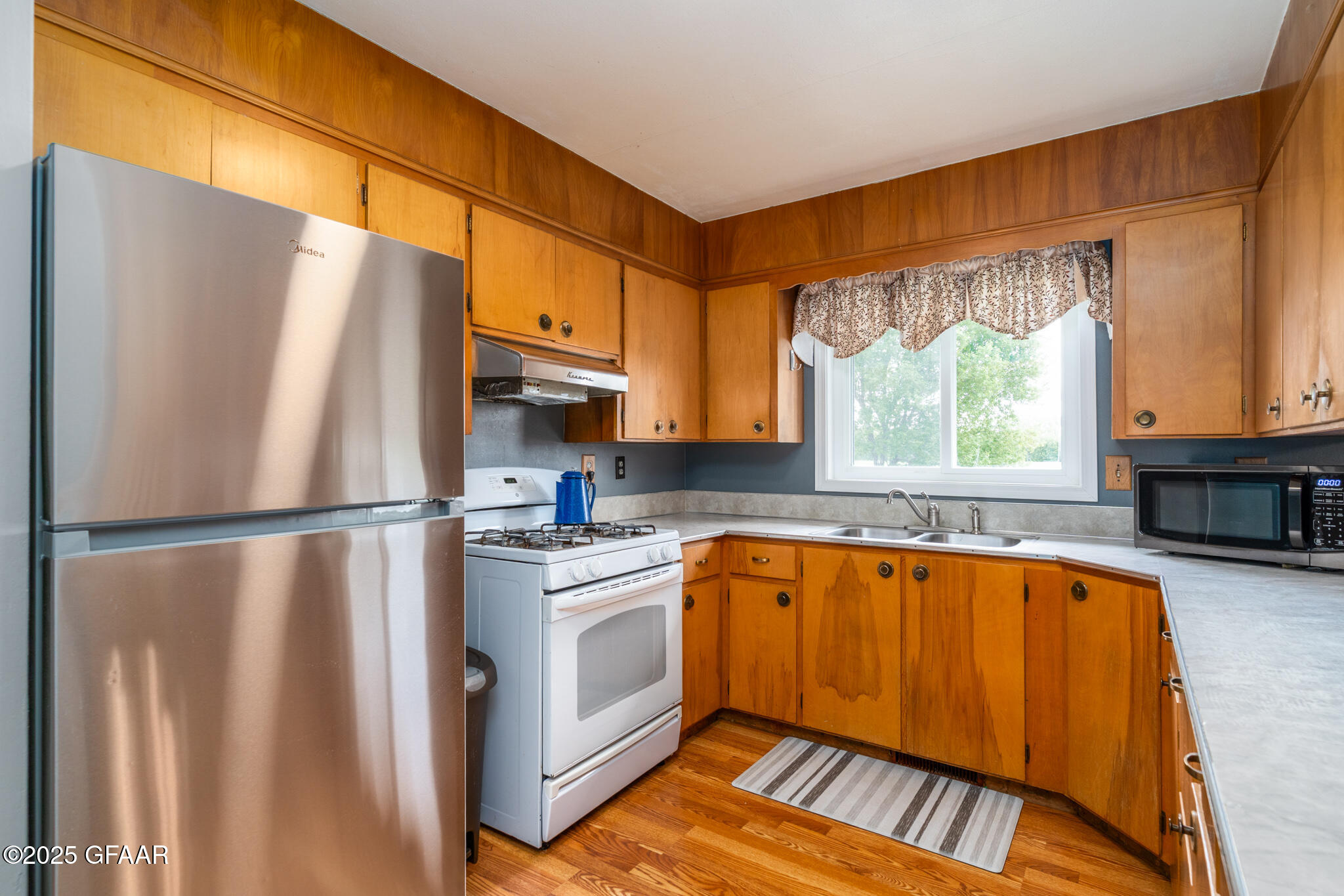 2826 13TH Street NE