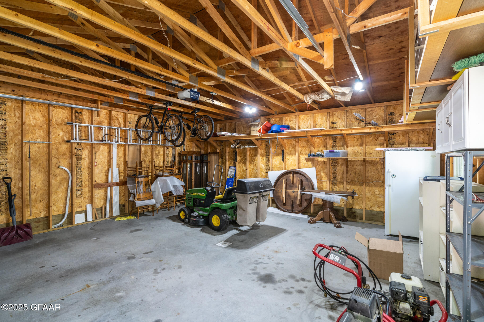 13914 ELMER HANSON Drive SE