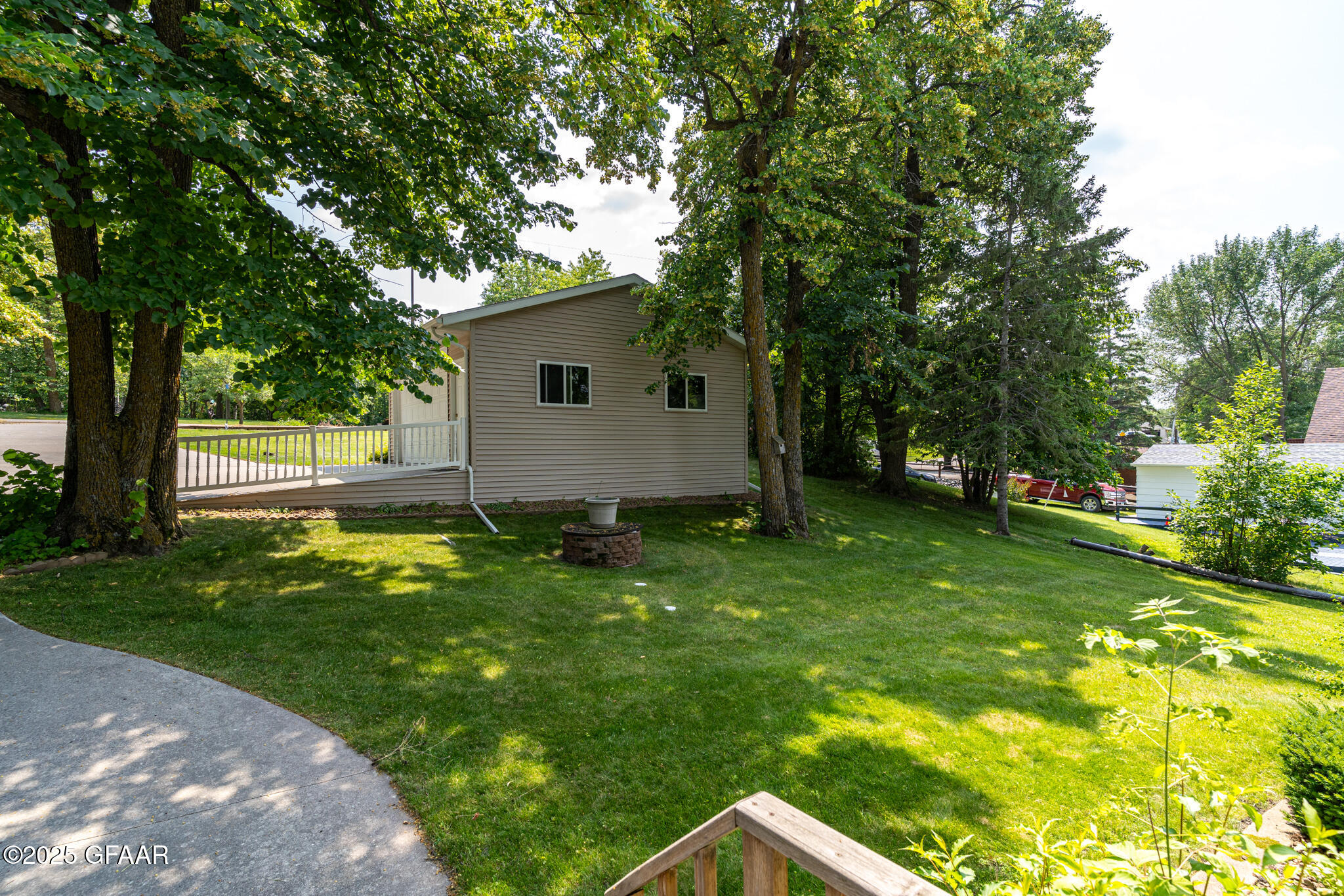 13914 ELMER HANSON Drive SE