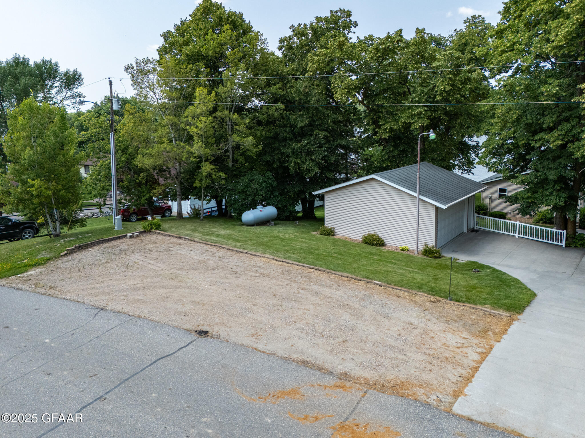13914 ELMER HANSON Drive SE