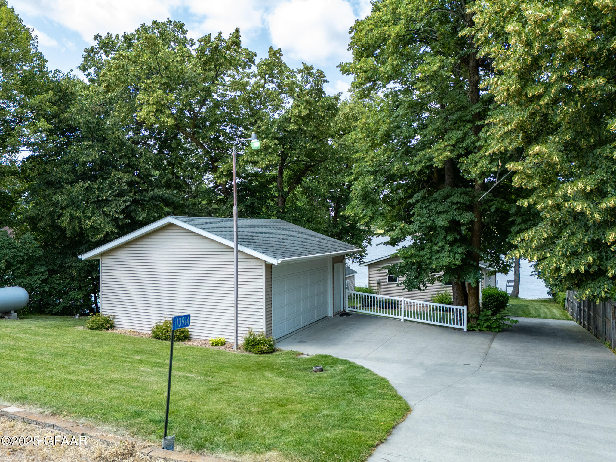 13914 ELMER HANSON Drive SE