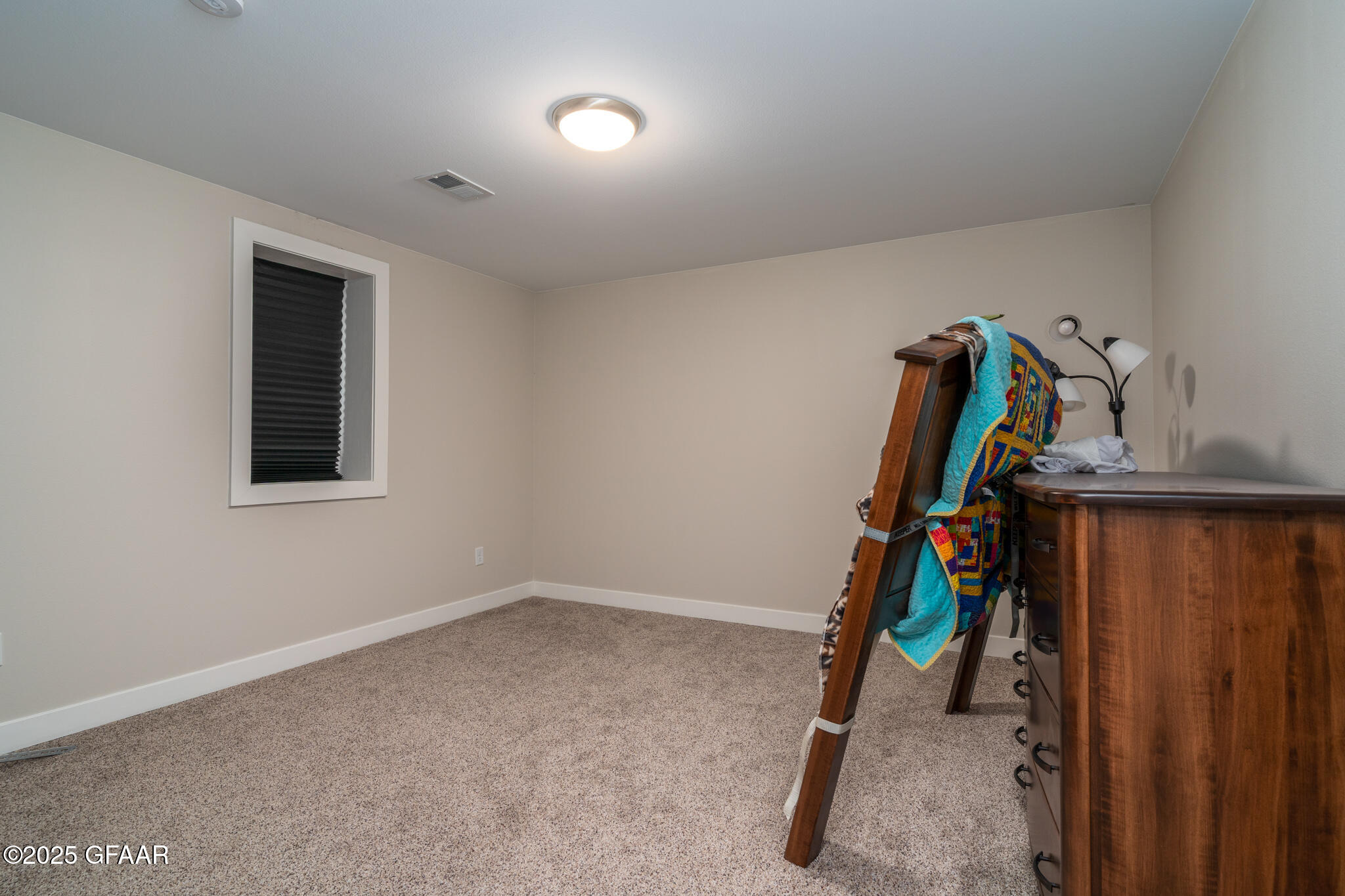 1427 CHESTNUT Street