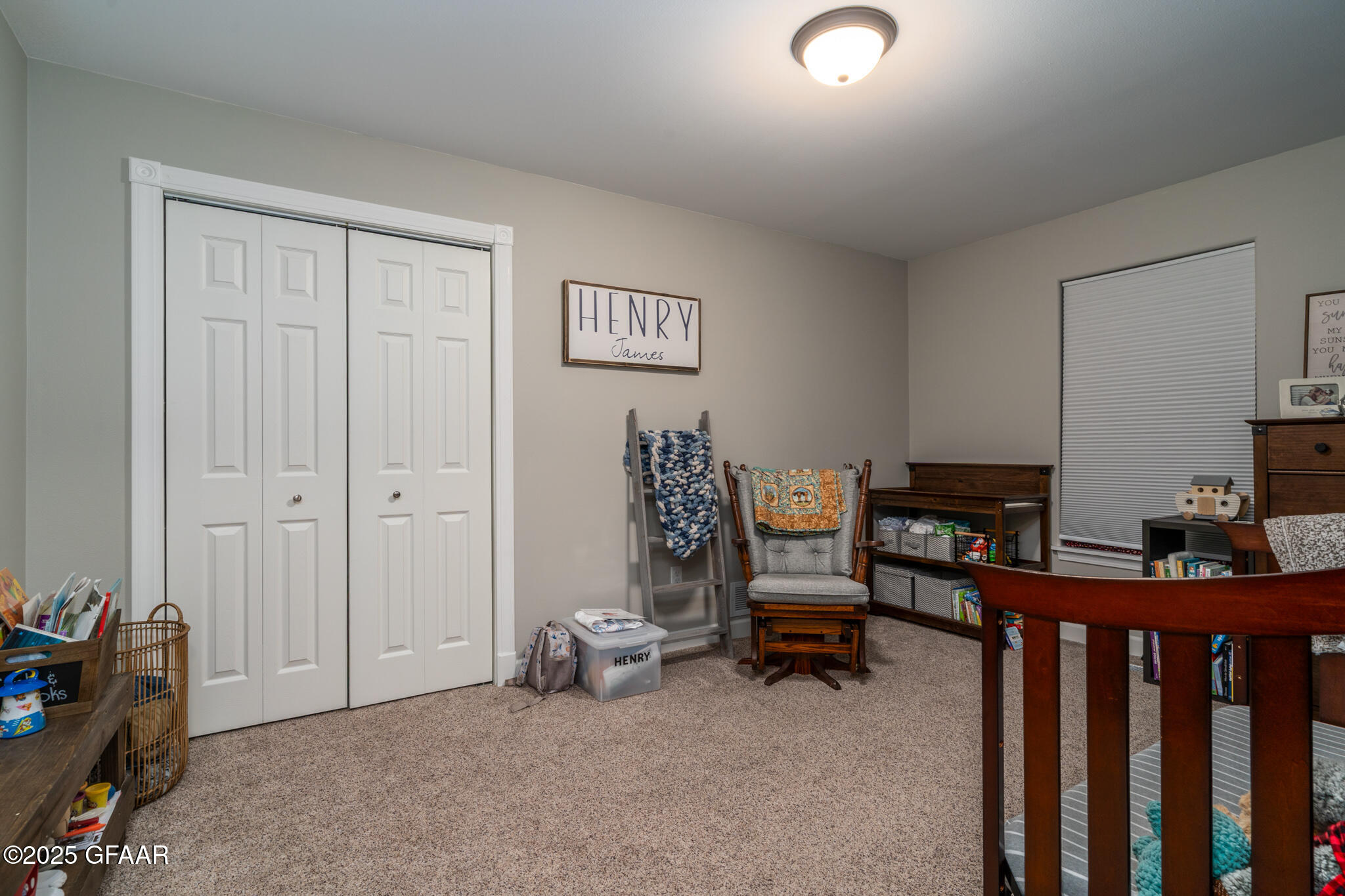 1427 CHESTNUT Street