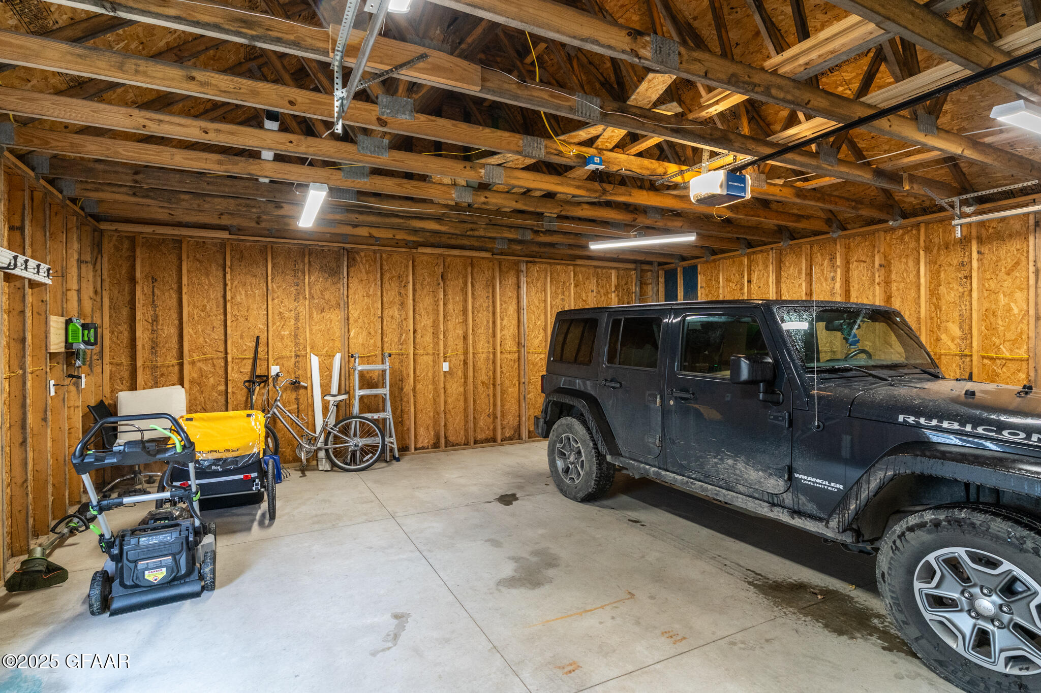 1427 CHESTNUT Street