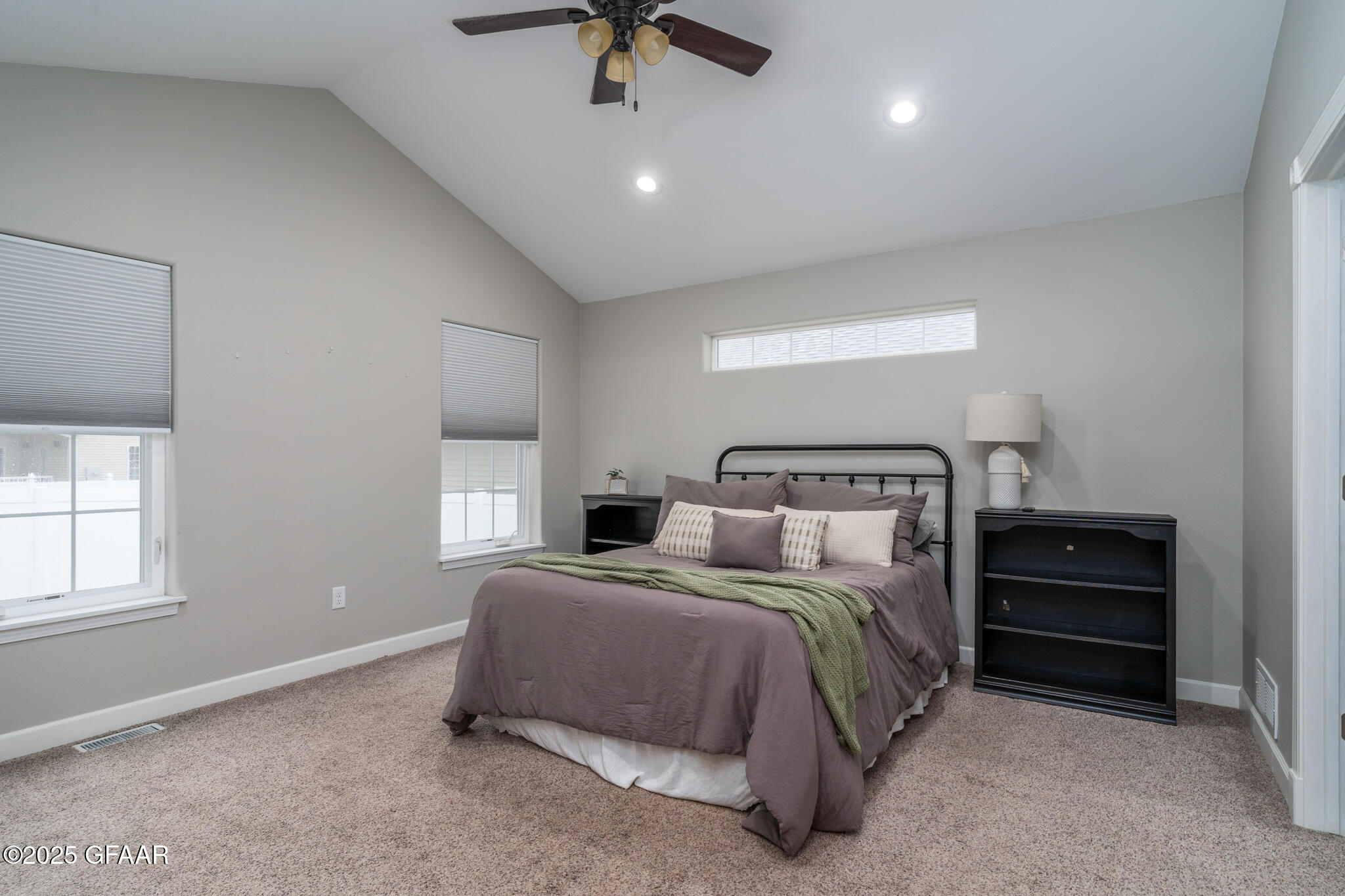 1427 CHESTNUT Street