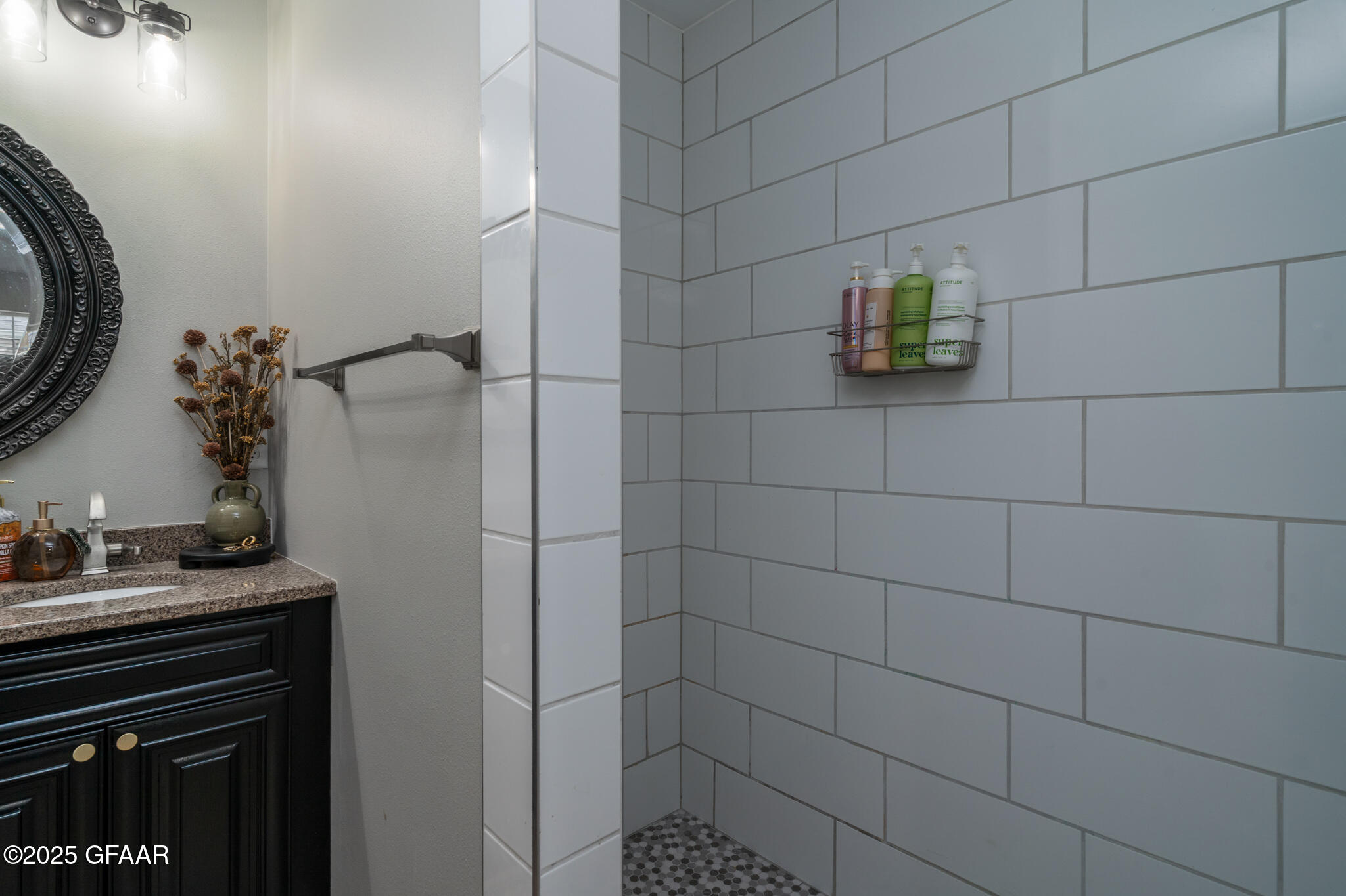 1427 CHESTNUT Street