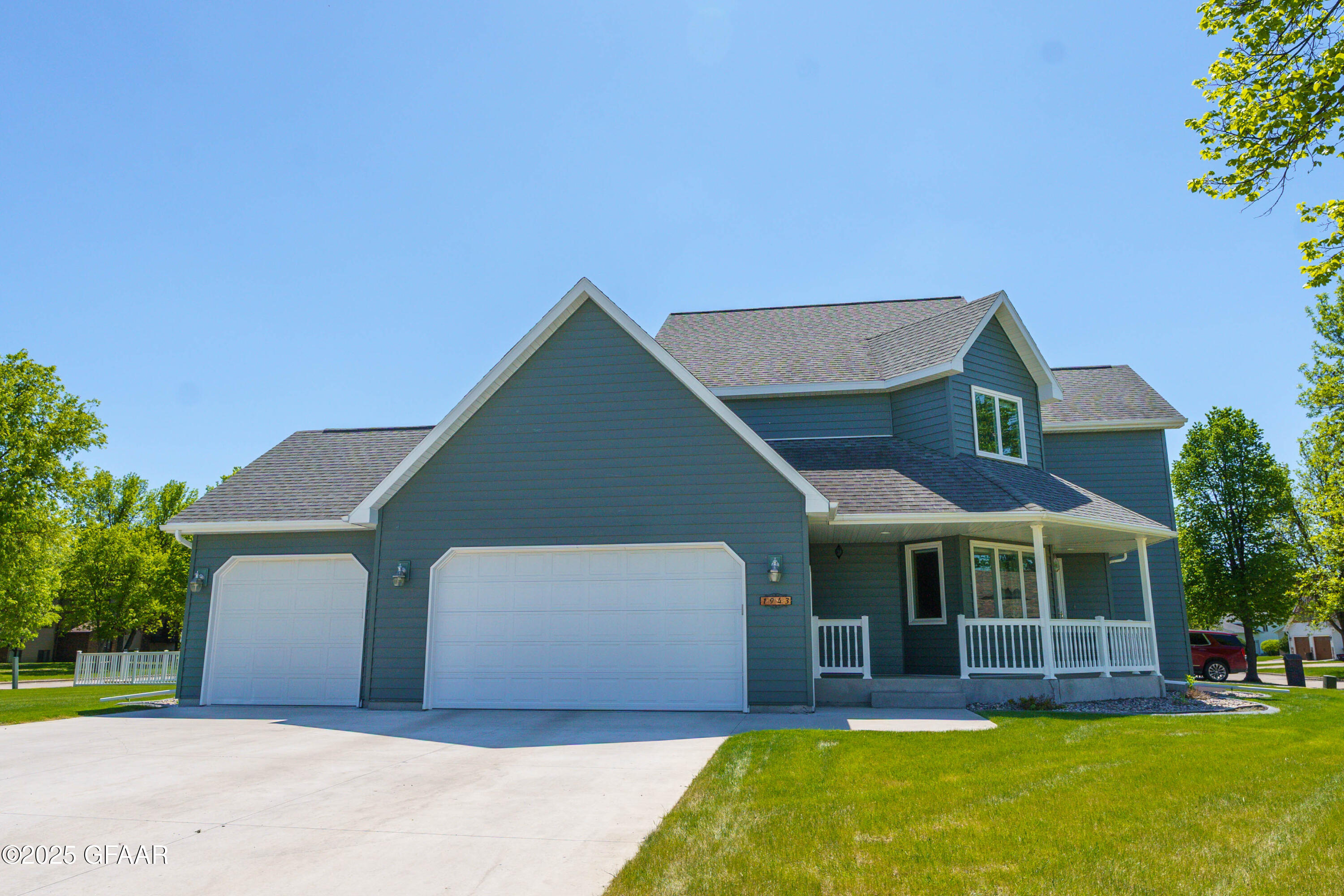1943 PRAIRIE ROSE Court