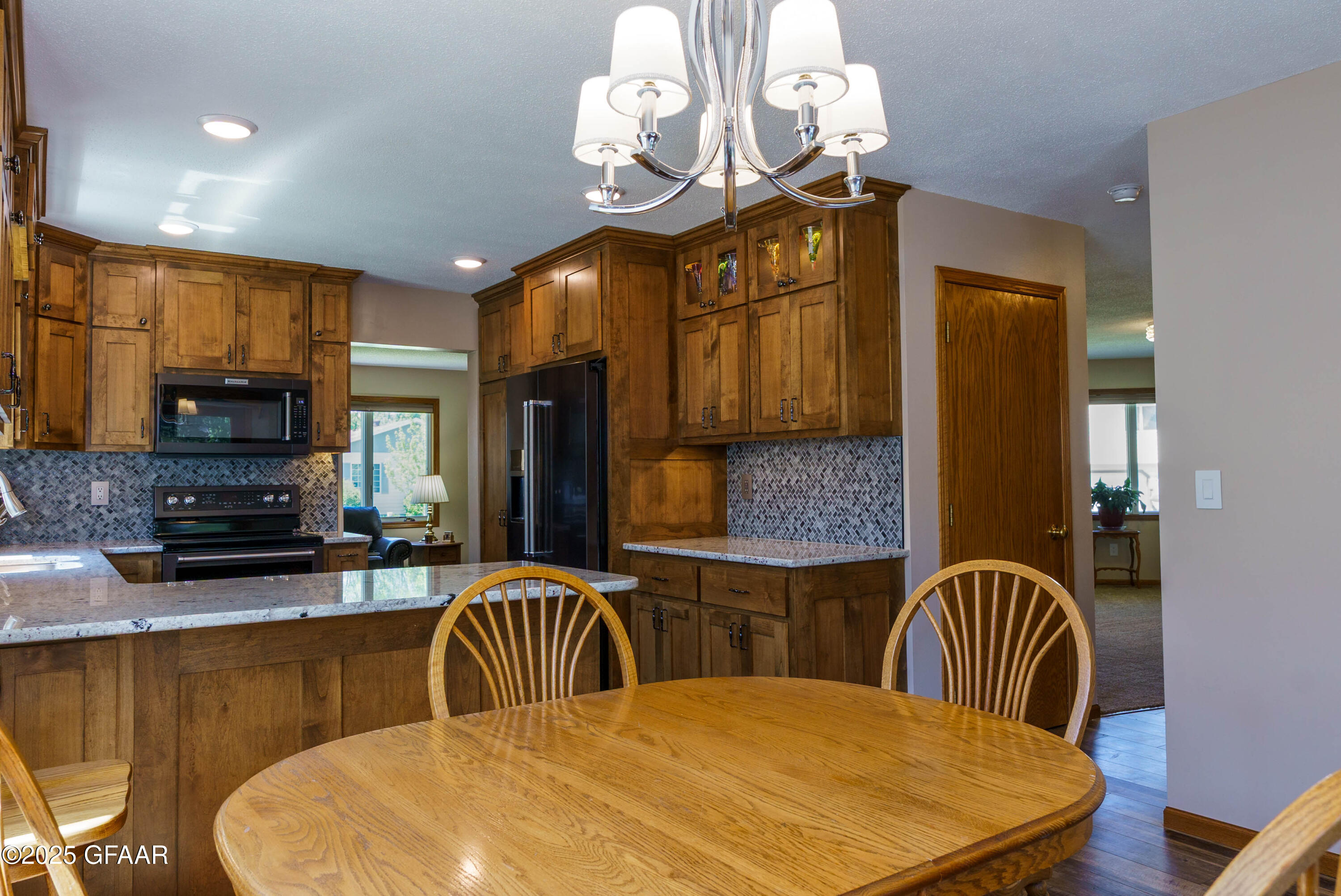 1943 PRAIRIE ROSE Court