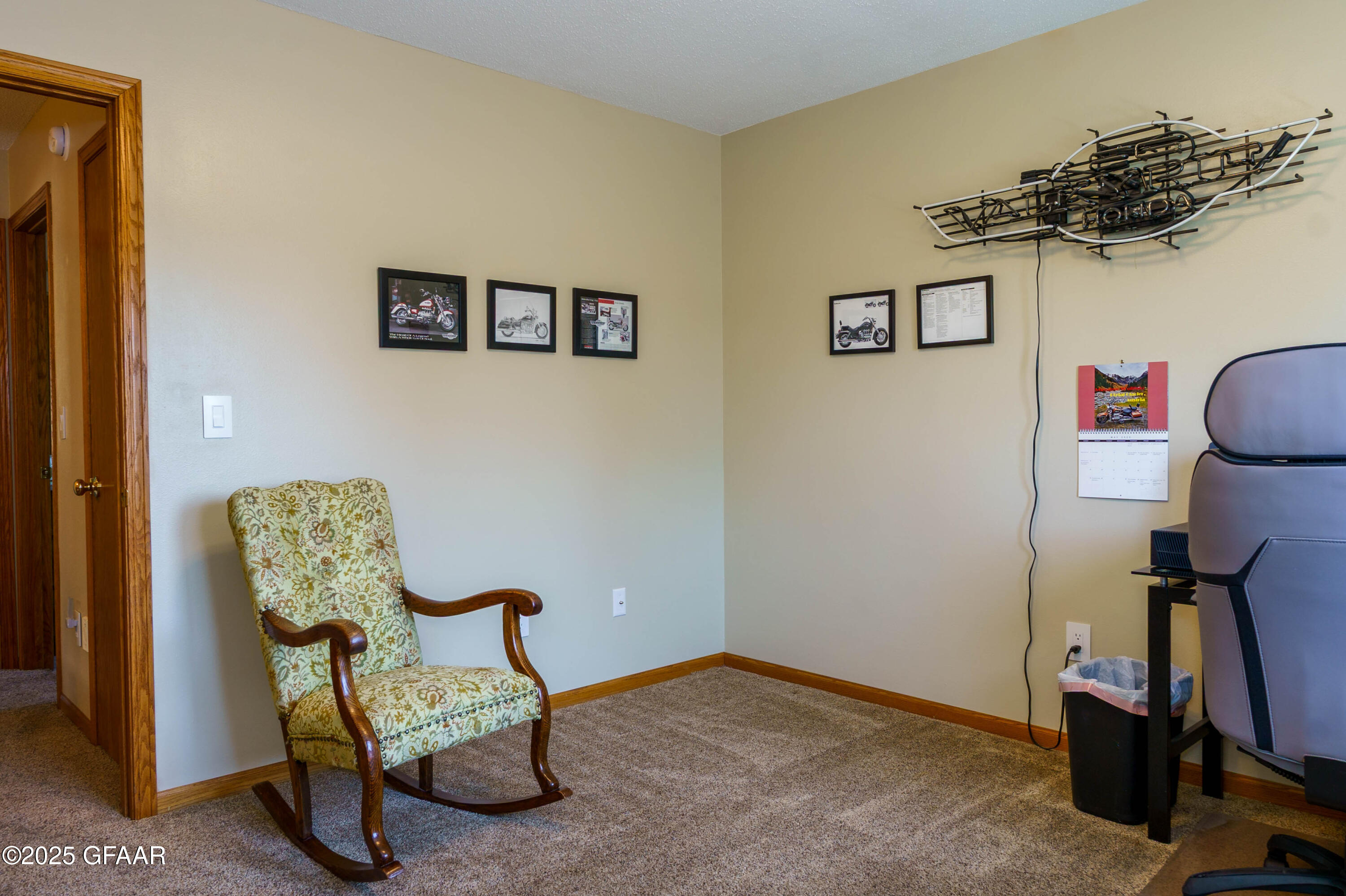 1943 PRAIRIE ROSE Court