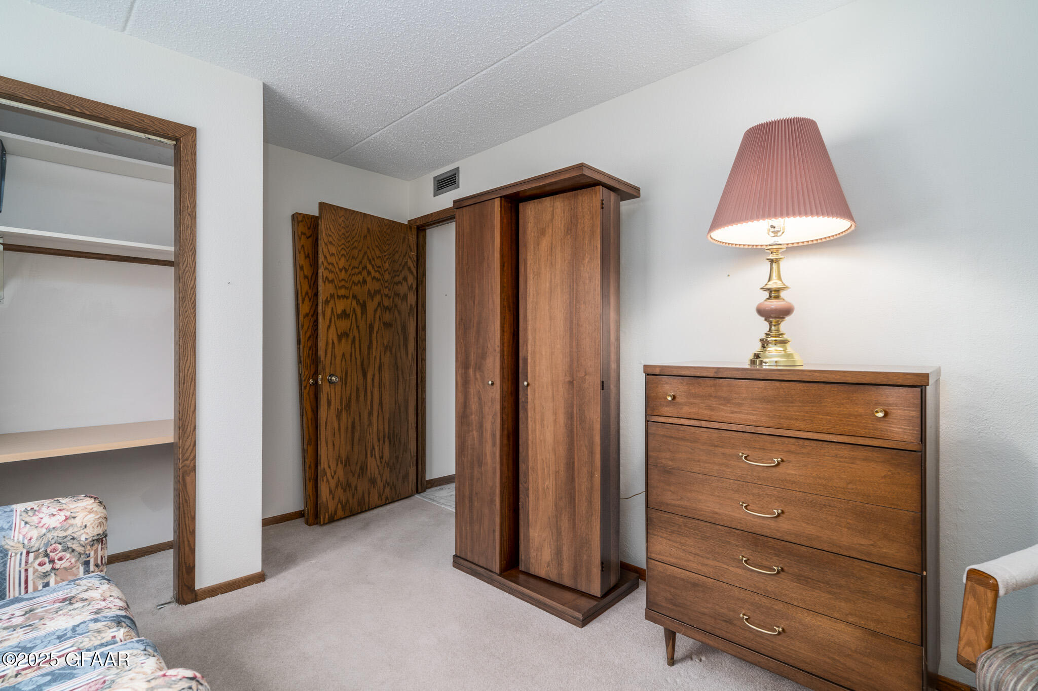 2200 29TH Street S, 23N