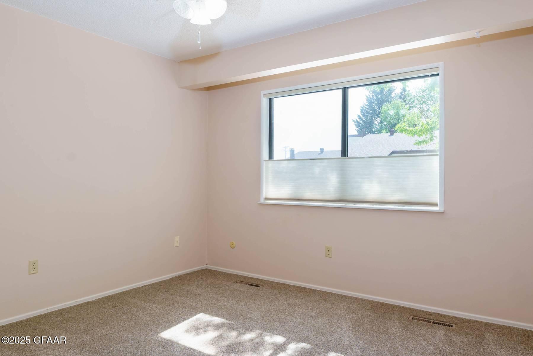 1015 39TH Street N, D-16