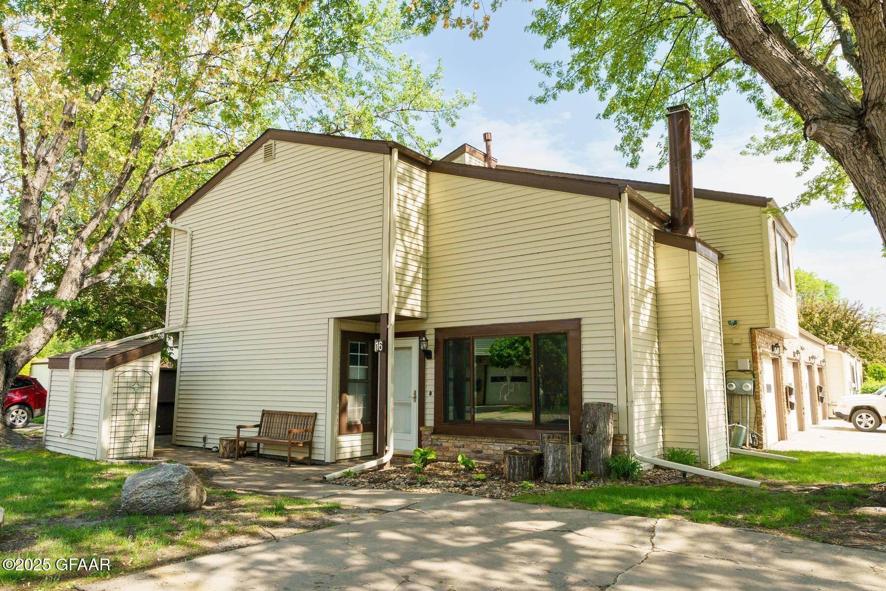 1015 39TH Street N, D-16