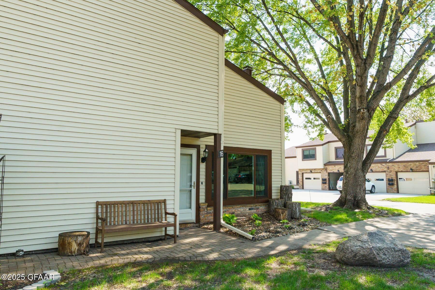 1015 39TH Street N, D-16