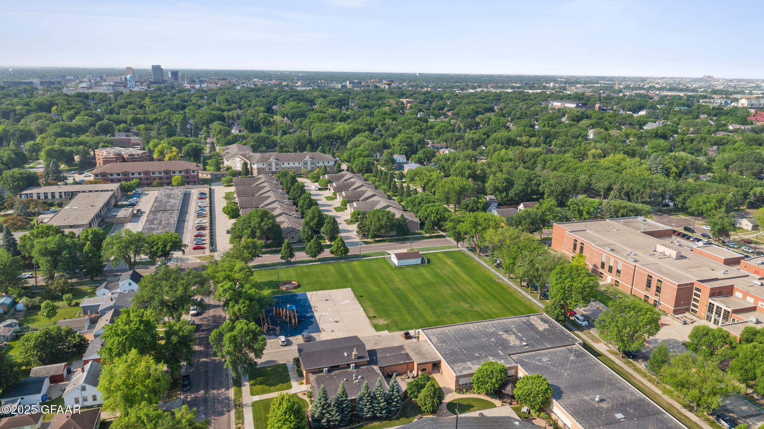 1395 HIGHPOINTE Drive