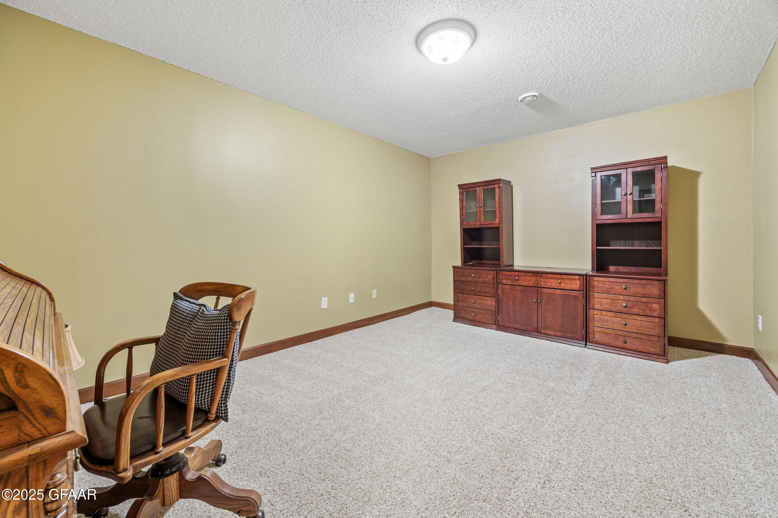 1395 HIGHPOINTE Drive