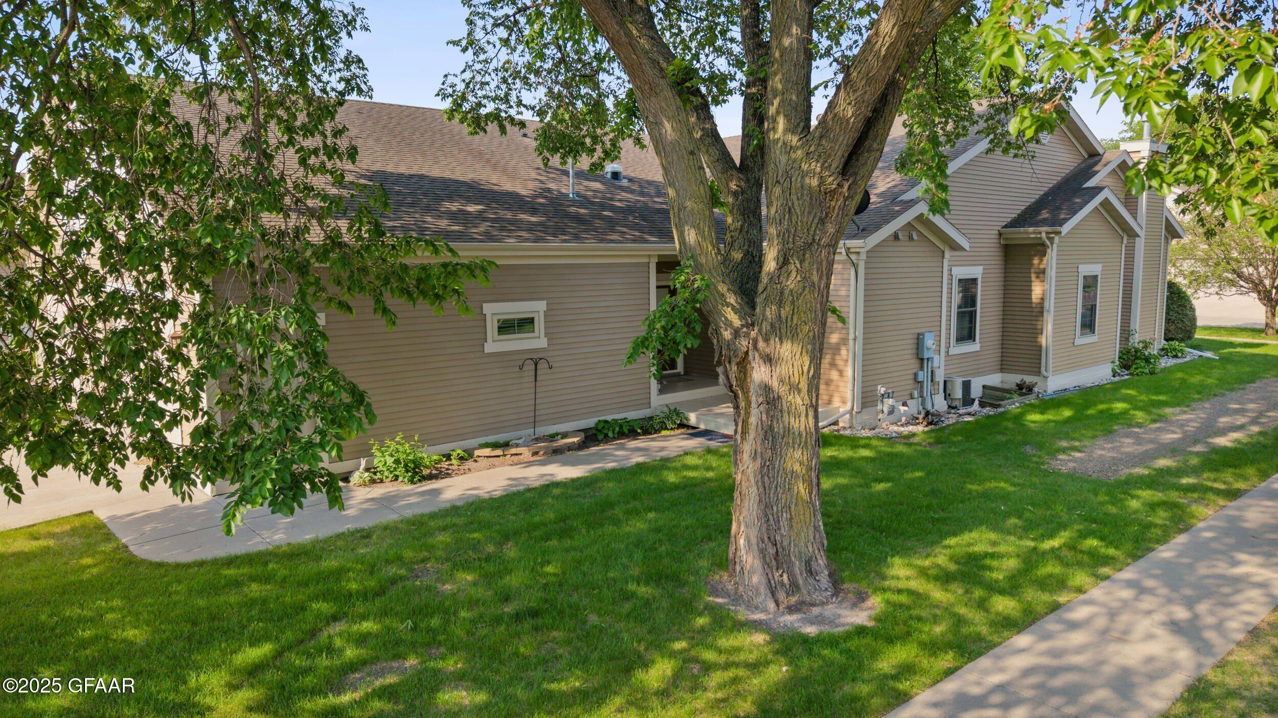 1395 HIGHPOINTE Drive