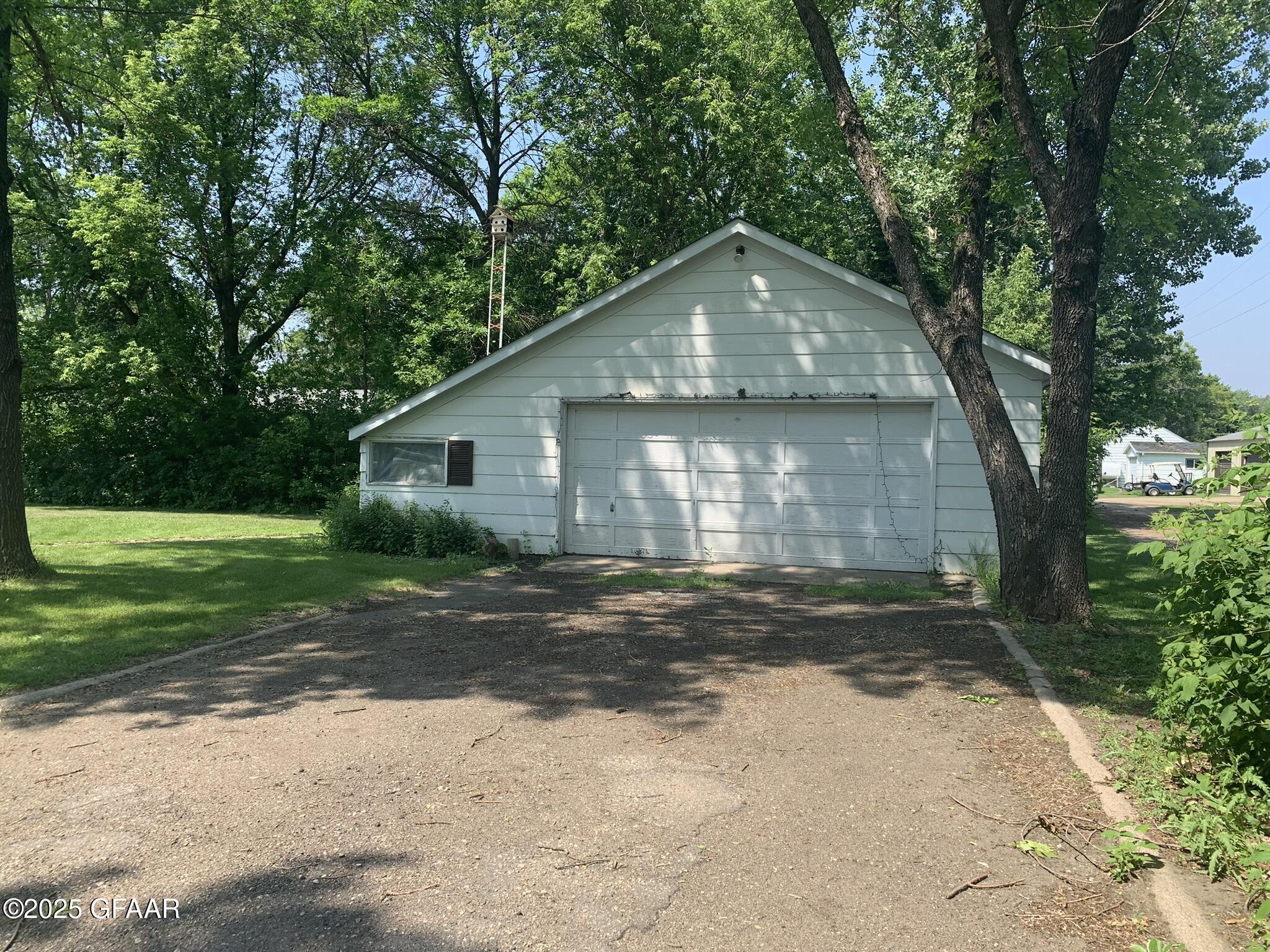 108 3RD Avenue