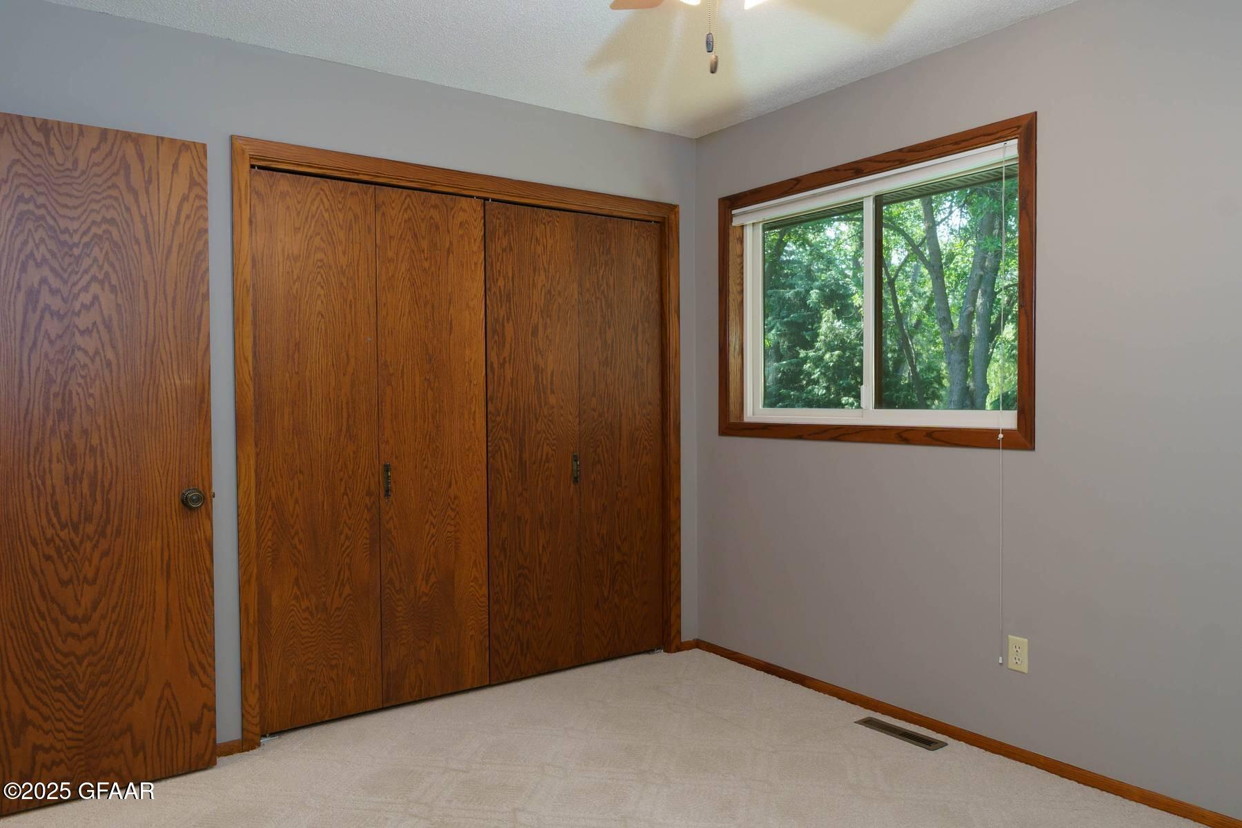 3824 FAIRVIEW Drive