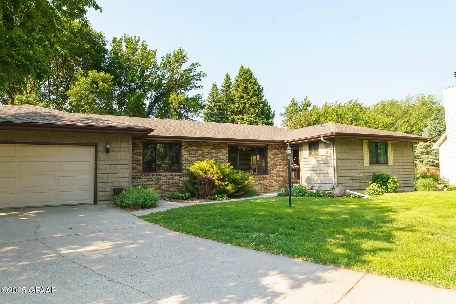 3824 FAIRVIEW Drive