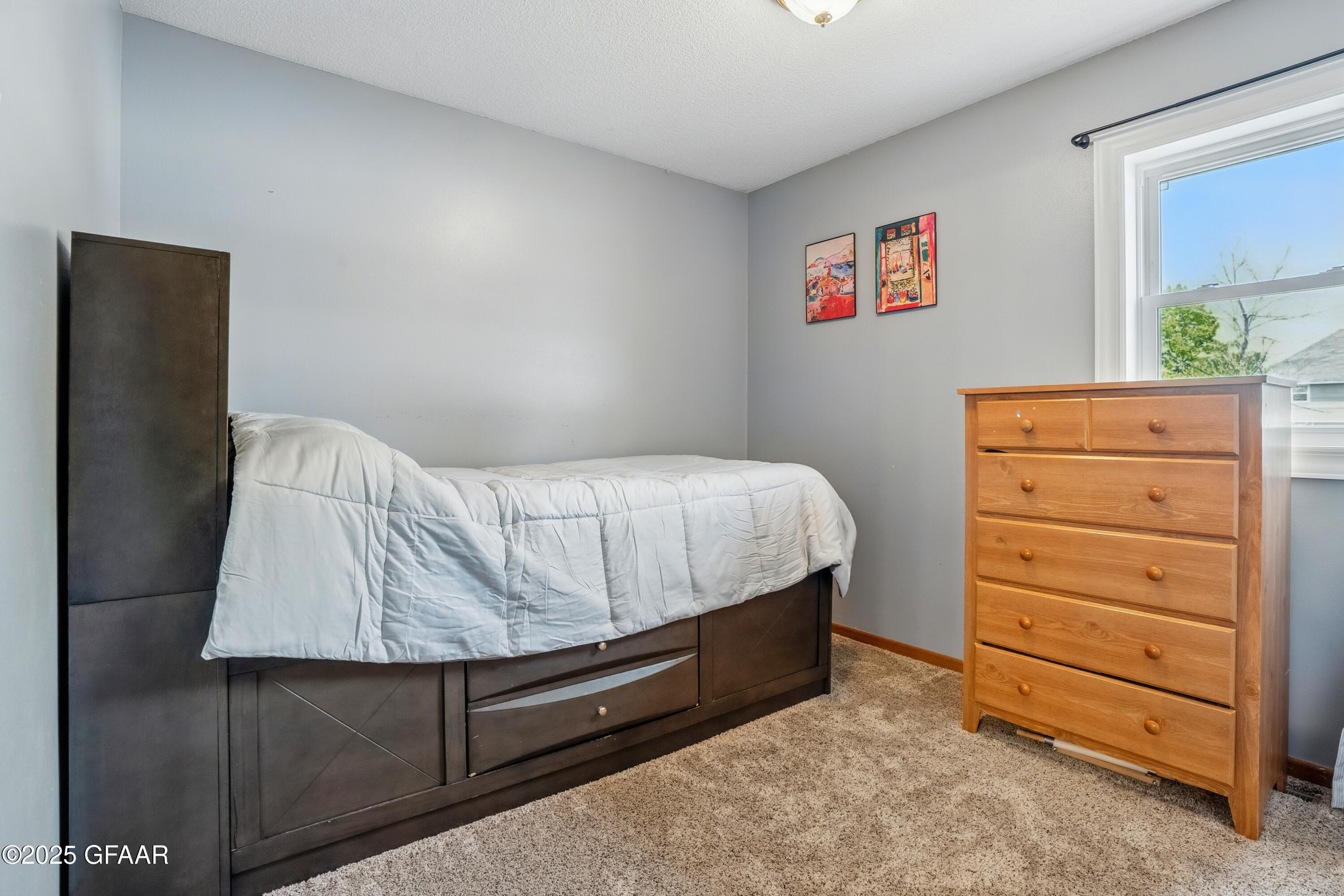 307 BROADWAY W