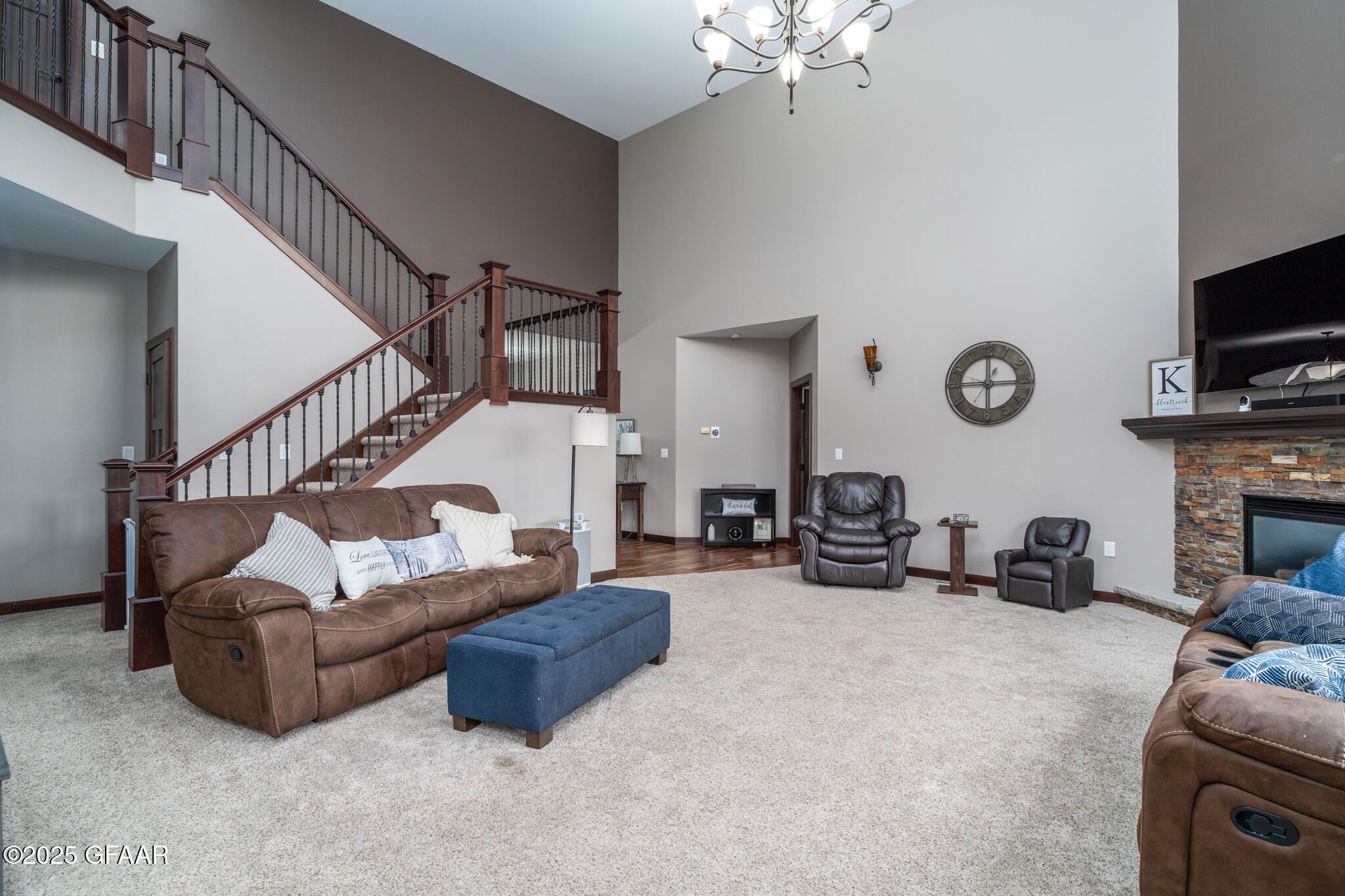 5518 CHARLIE RAY Drive