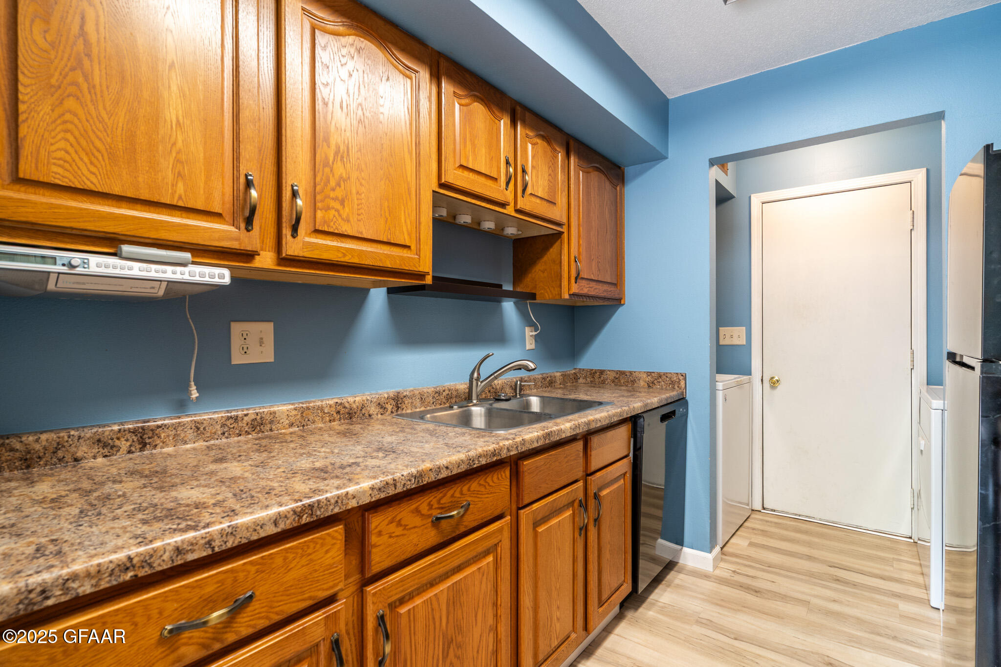 3720 CHERRY Street, # I34