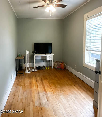 1118 COTTONWOOD Street