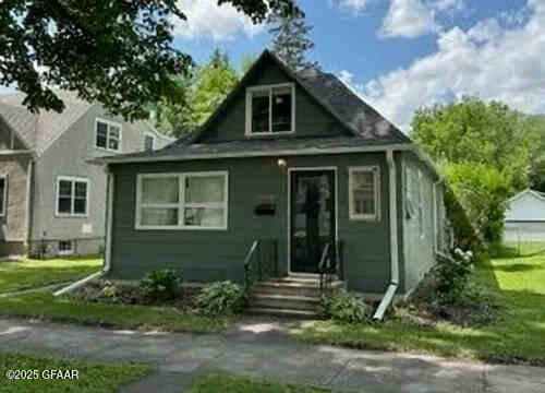 1118 COTTONWOOD Street