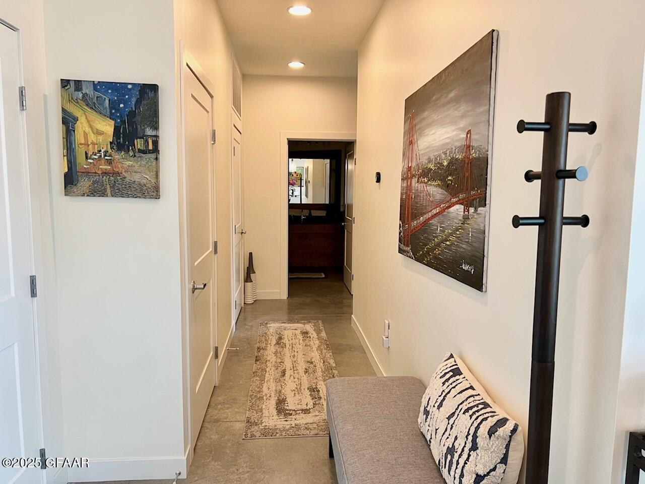 15 4TH Street S, #304
