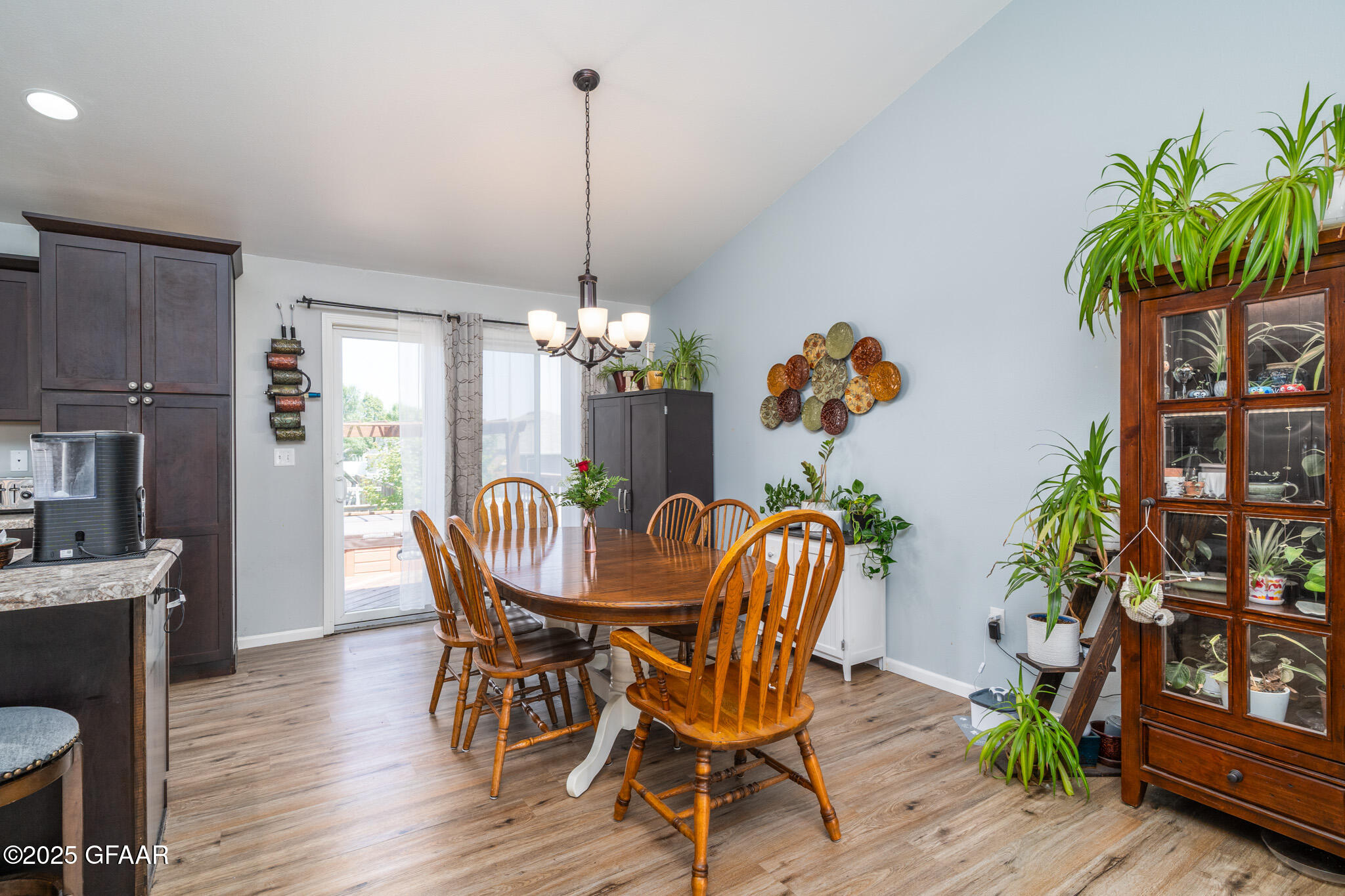 114 RIVERVIEW Lane SE