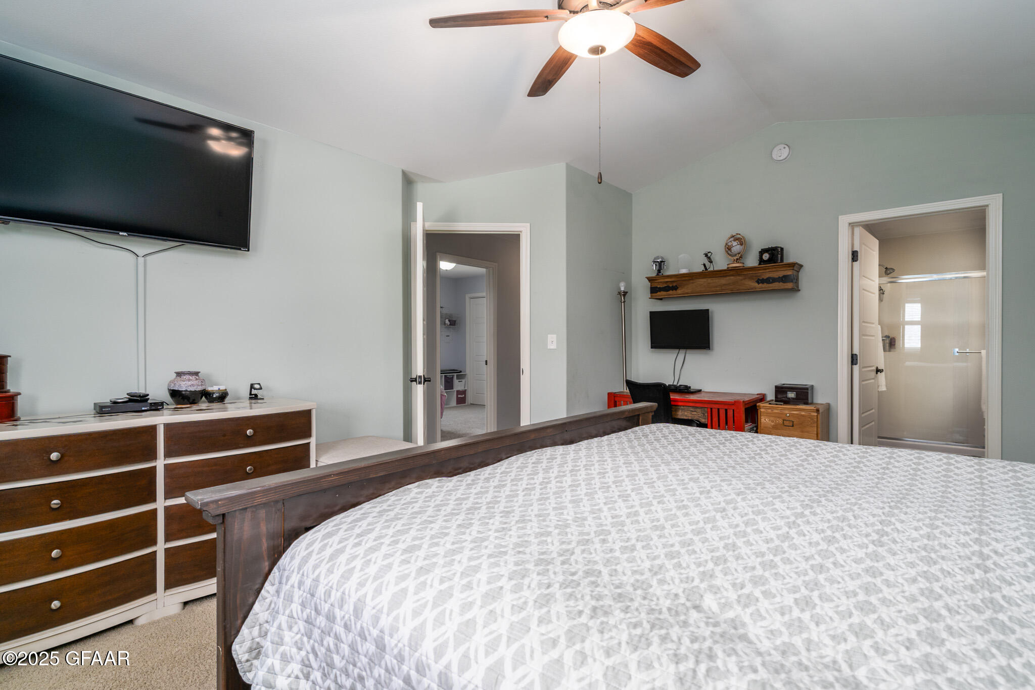 114 RIVERVIEW Lane SE