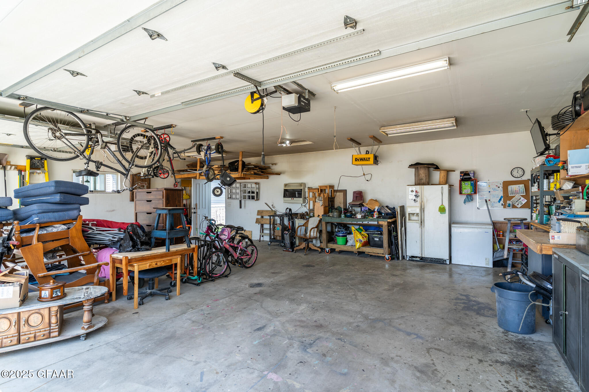 114 RIVERVIEW Lane SE