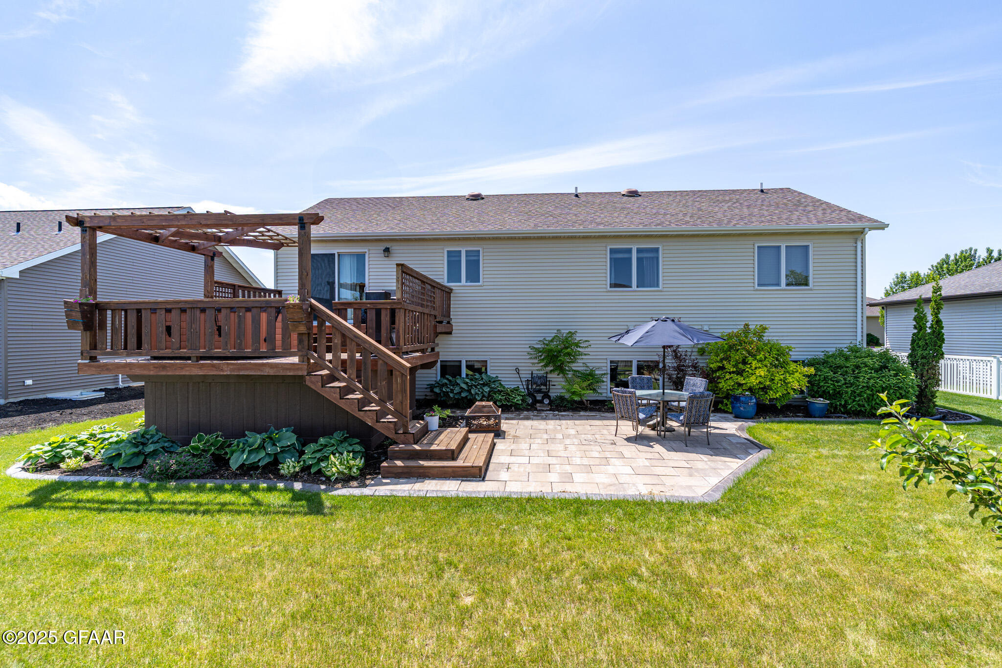 114 RIVERVIEW Lane SE