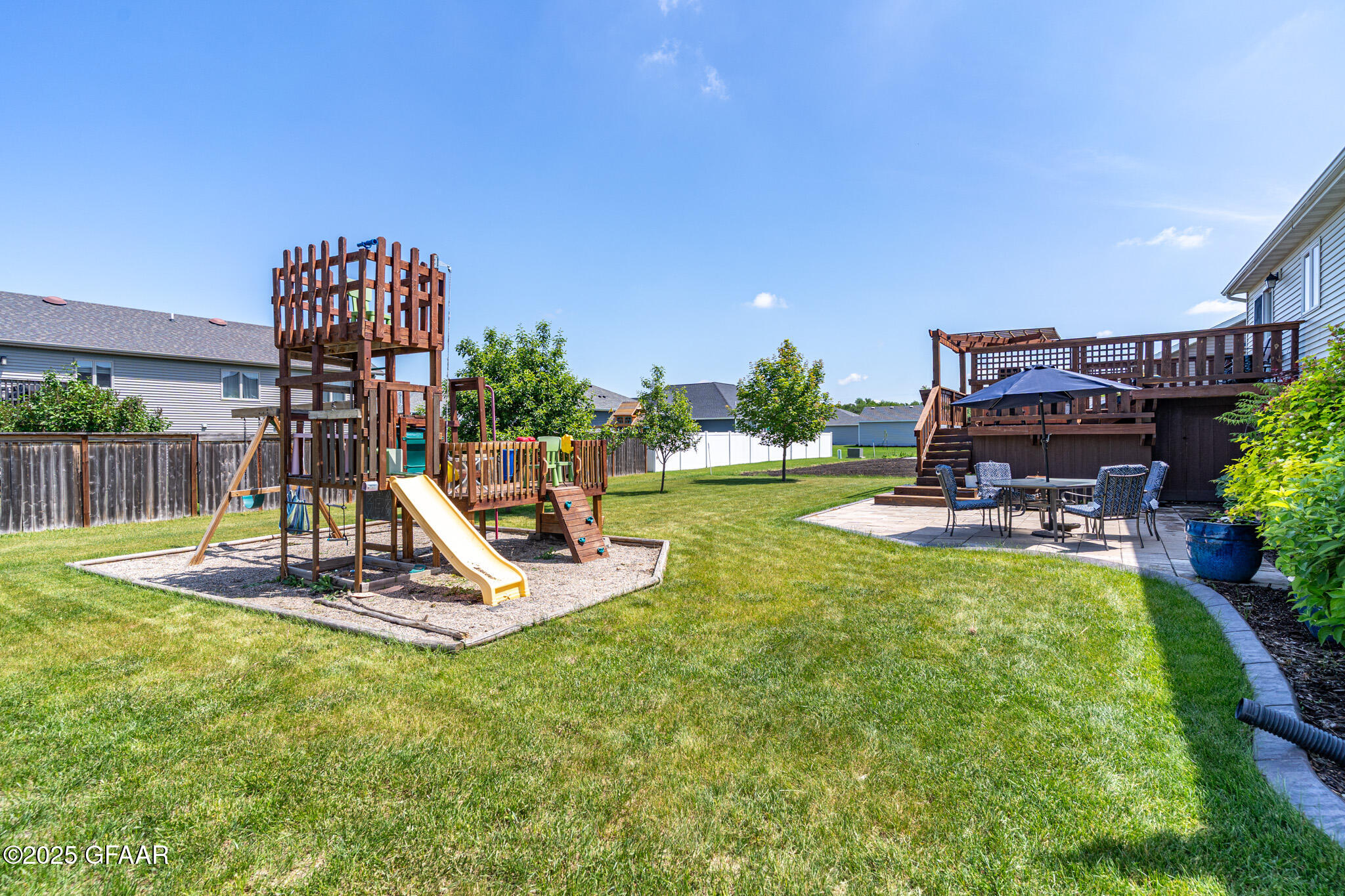 114 RIVERVIEW Lane SE